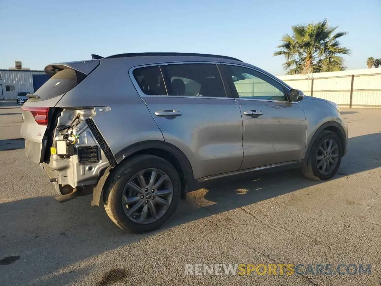 3 Photograph of a damaged car KNDP63AC1L7745875 KIA SPORTAGE 2020