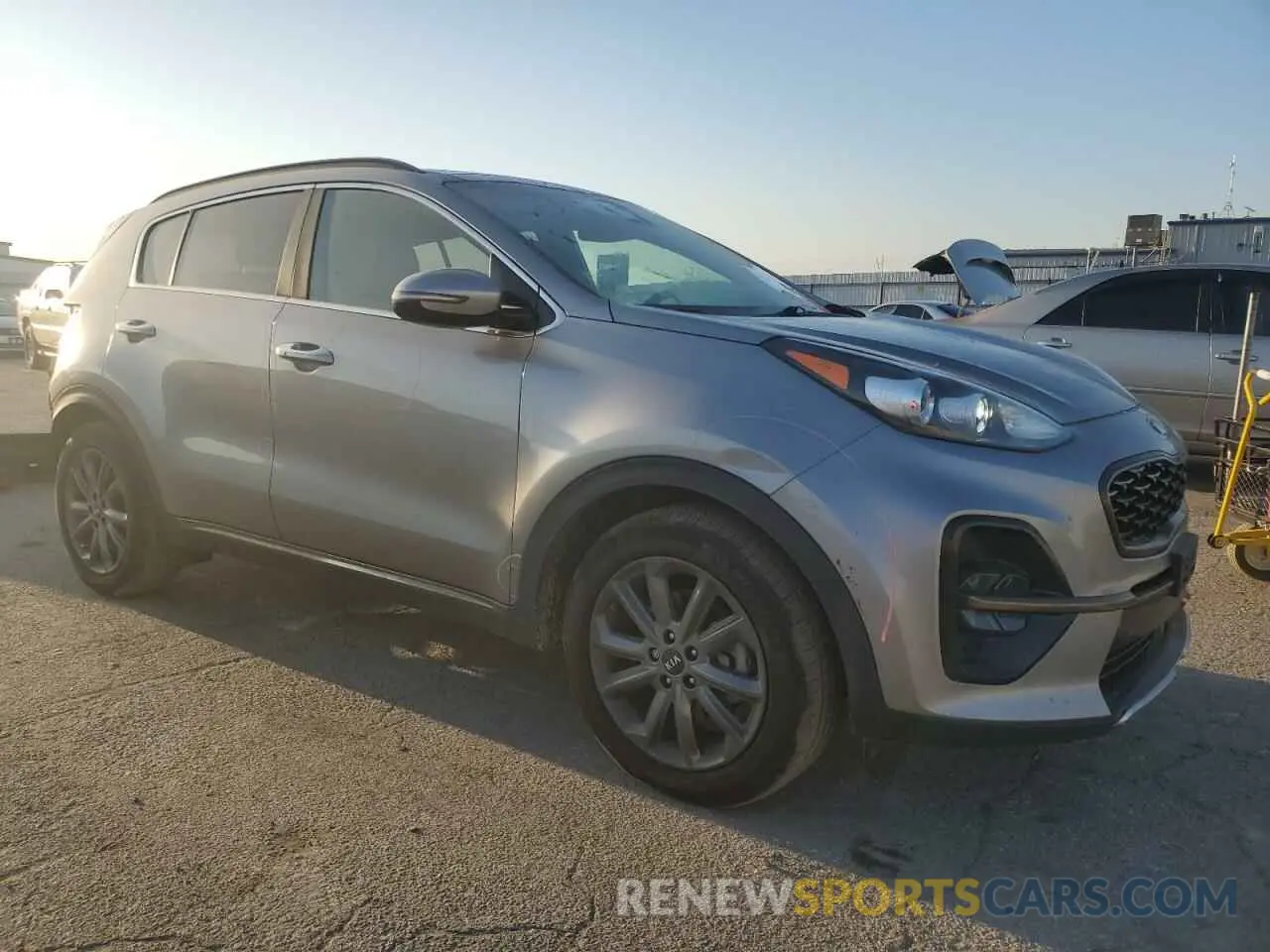 4 Photograph of a damaged car KNDP63AC1L7745875 KIA SPORTAGE 2020