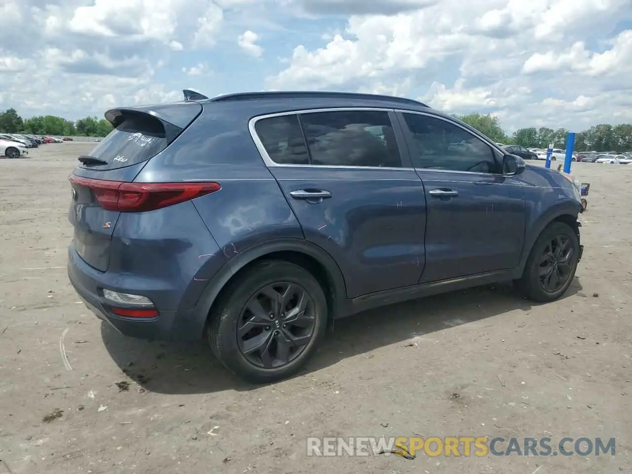 3 Photograph of a damaged car KNDP63AC2L7669115 KIA SPORTAGE 2020