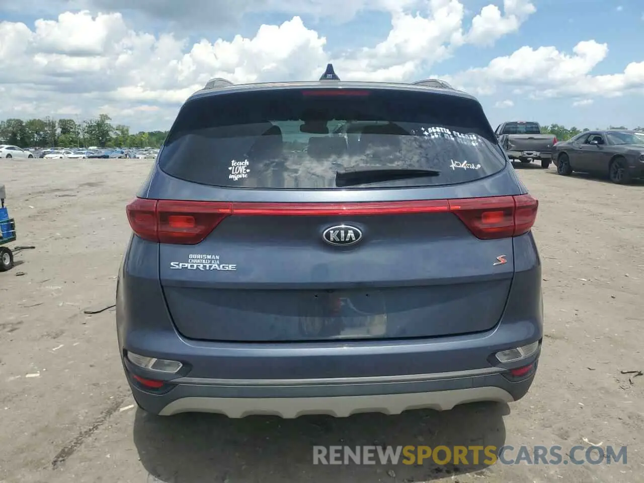6 Photograph of a damaged car KNDP63AC2L7669115 KIA SPORTAGE 2020