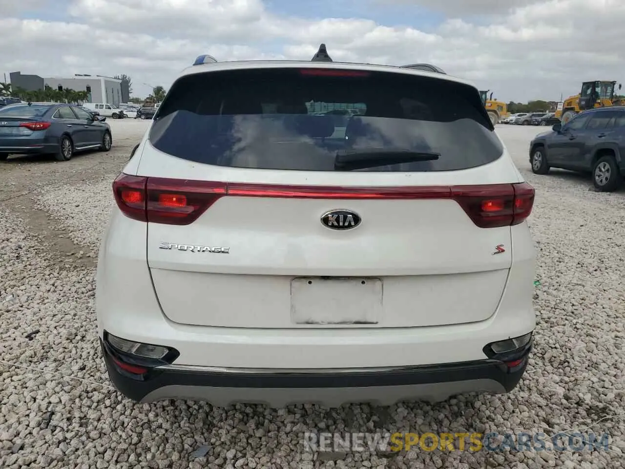 6 Photograph of a damaged car KNDP63AC2L7682656 KIA SPORTAGE 2020
