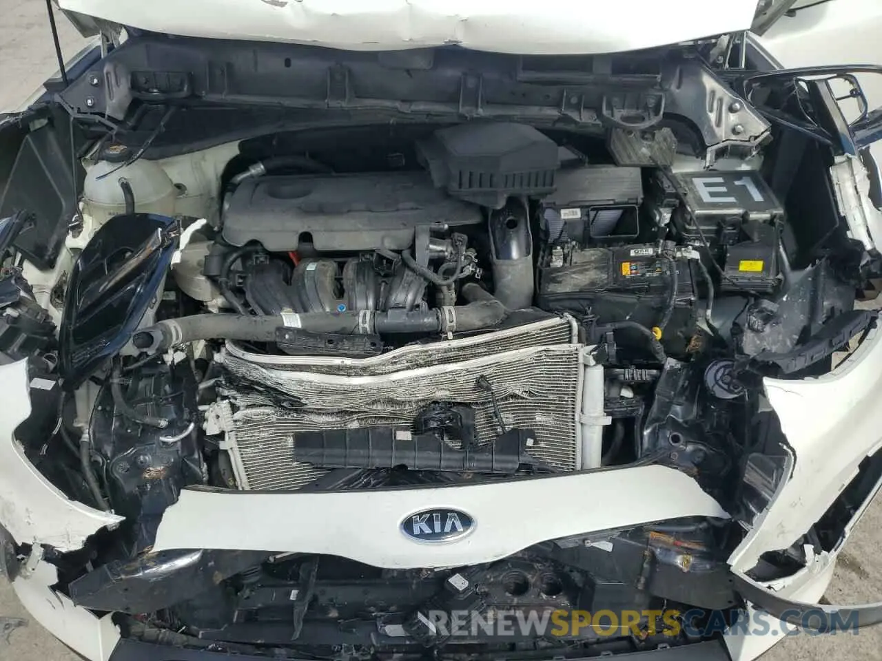 14 Photograph of a damaged car KNDP63AC2L7743407 KIA SPORTAGE 2020