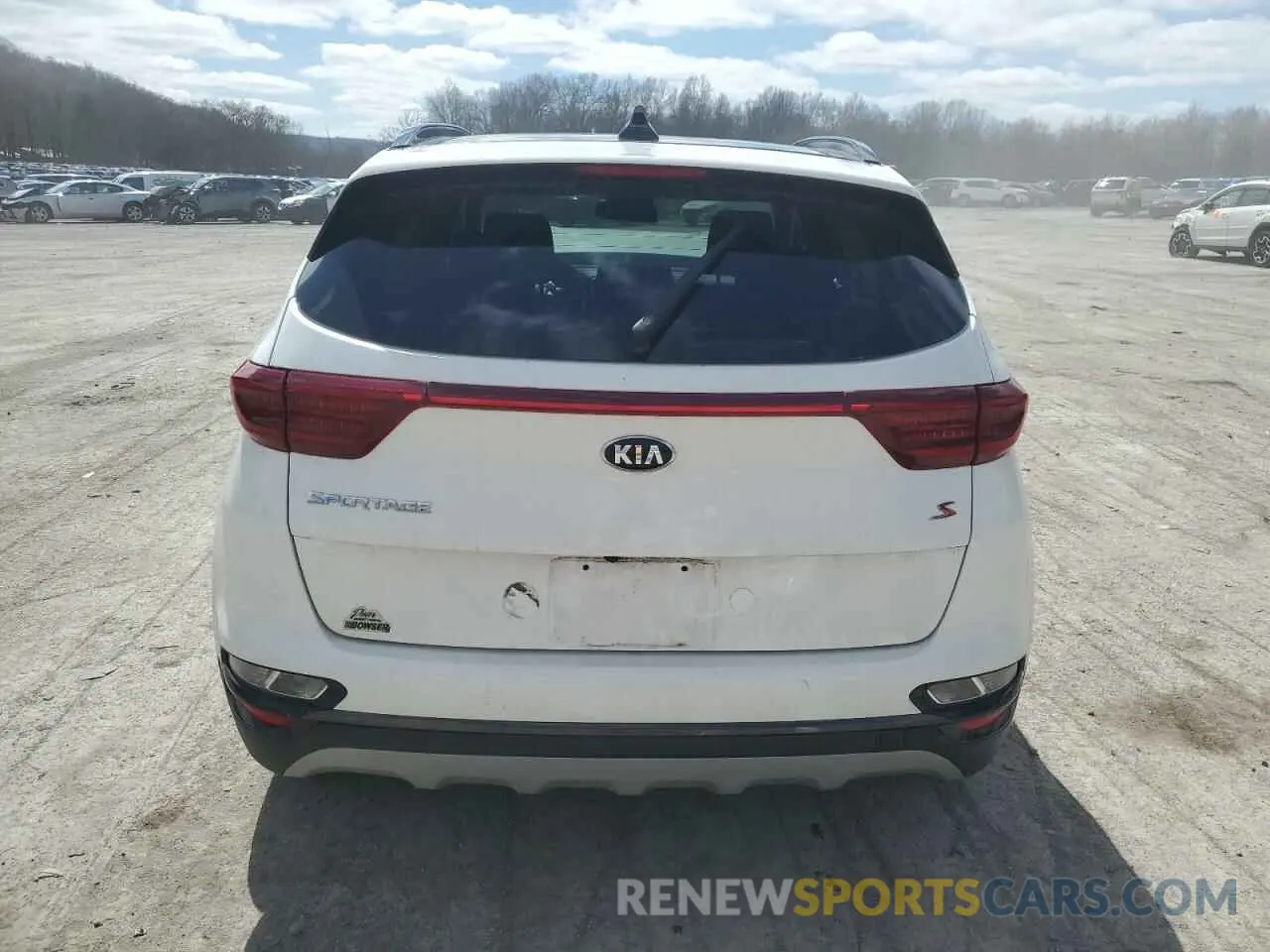 6 Photograph of a damaged car KNDP63AC2L7743407 KIA SPORTAGE 2020