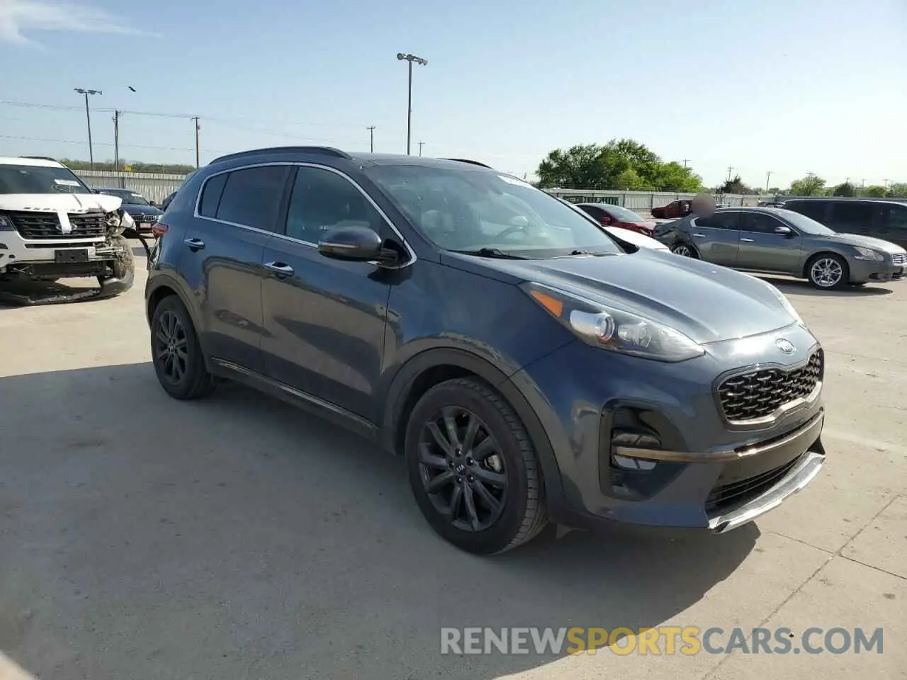 4 Photograph of a damaged car KNDP63AC2L7754729 KIA SPORTAGE 2020