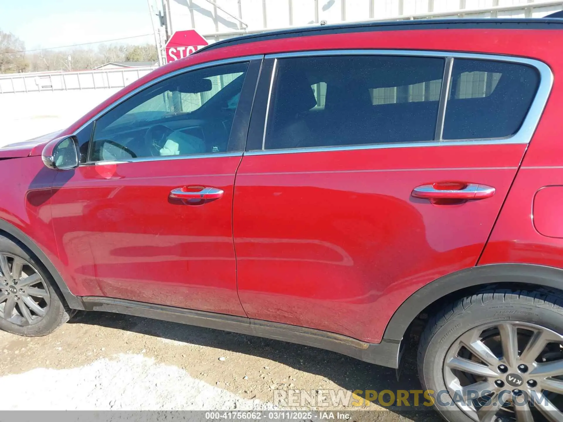 14 Photograph of a damaged car KNDP63AC4L7654874 KIA SPORTAGE 2020