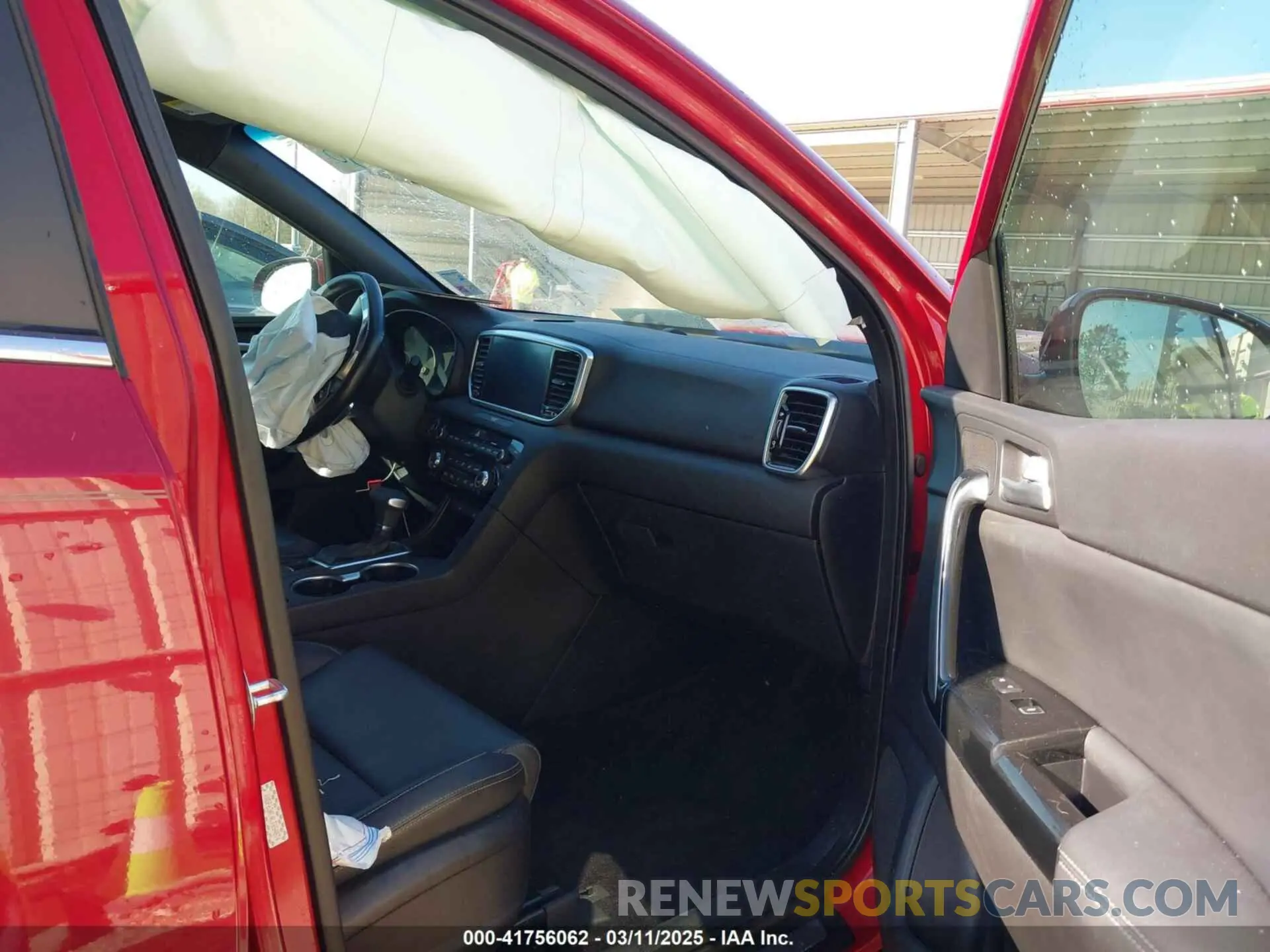 5 Photograph of a damaged car KNDP63AC4L7654874 KIA SPORTAGE 2020