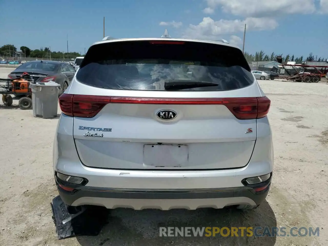 6 Photograph of a damaged car KNDP63AC4L7655989 KIA SPORTAGE 2020