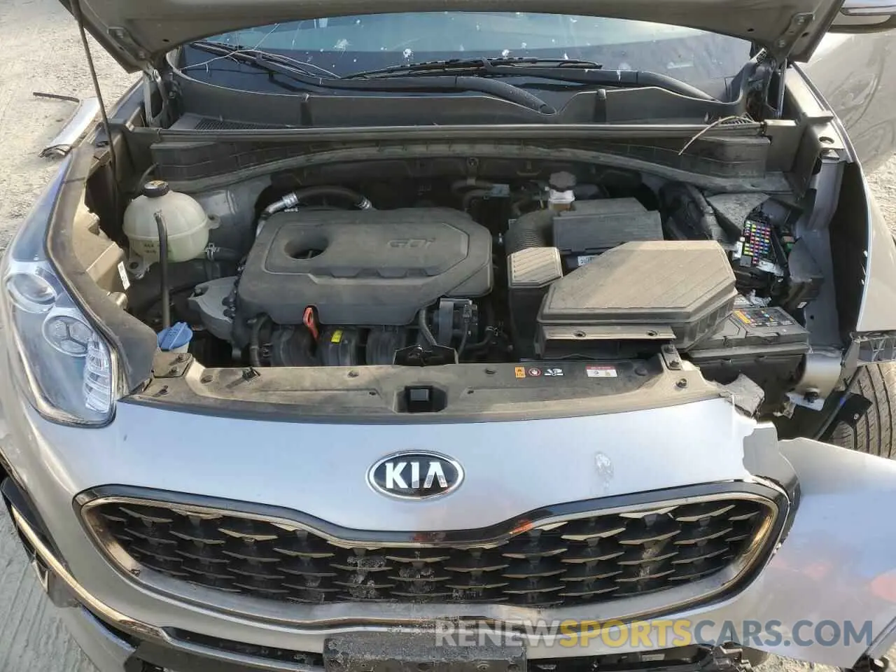 12 Photograph of a damaged car KNDP63AC4L7785304 KIA SPORTAGE 2020