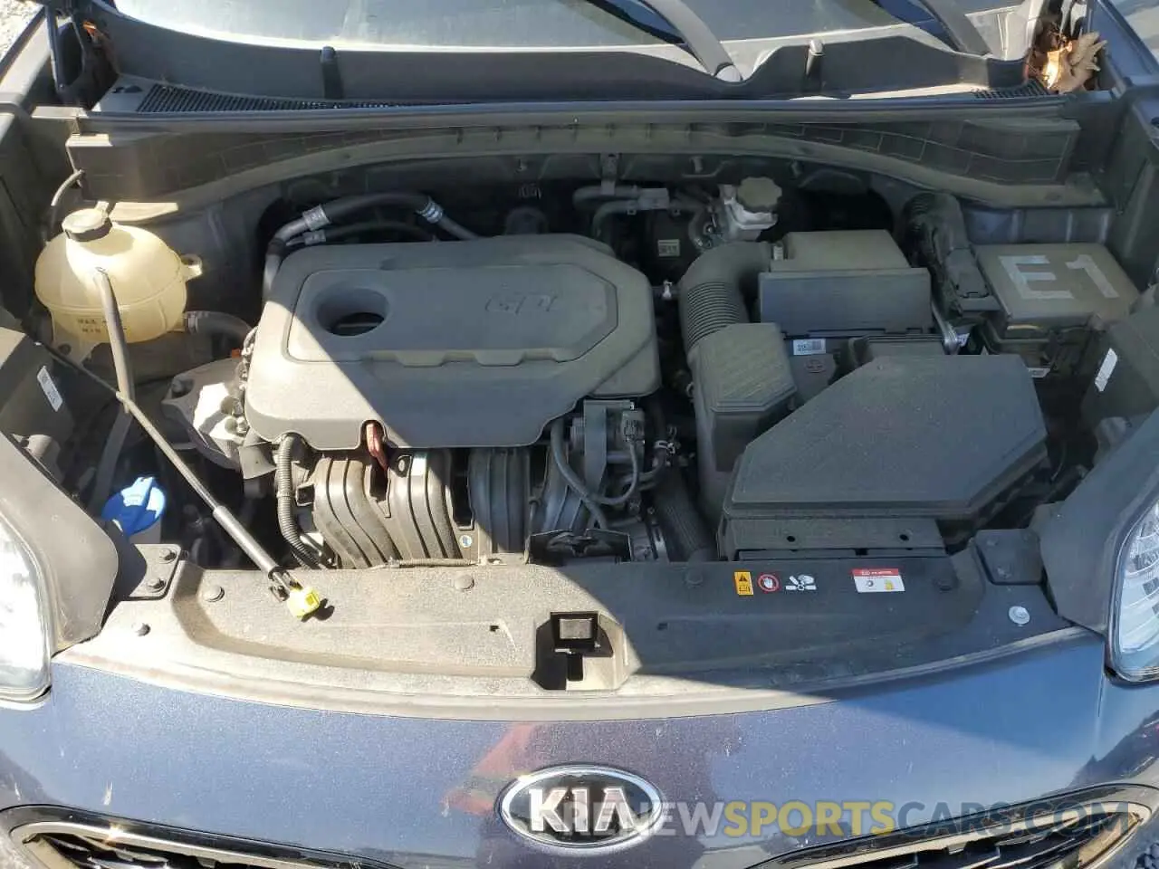 12 Photograph of a damaged car KNDP63AC4L7813103 KIA SPORTAGE 2020
