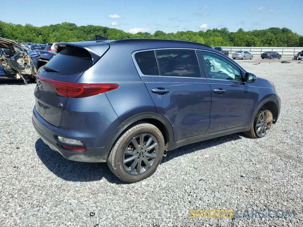 3 Photograph of a damaged car KNDP63AC4L7813103 KIA SPORTAGE 2020
