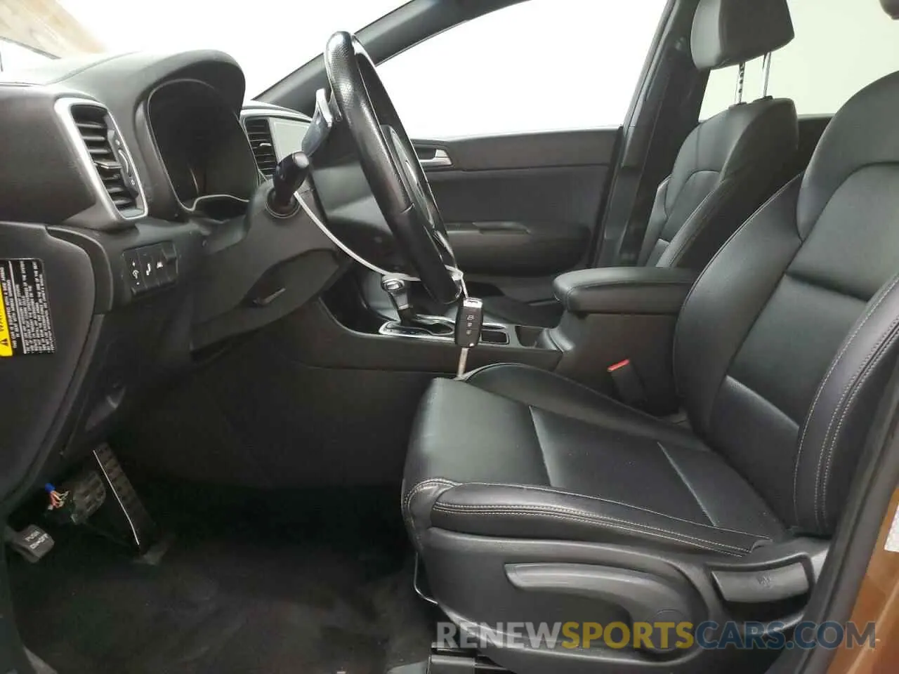 7 Photograph of a damaged car KNDP63AC5L7647318 KIA SPORTAGE 2020