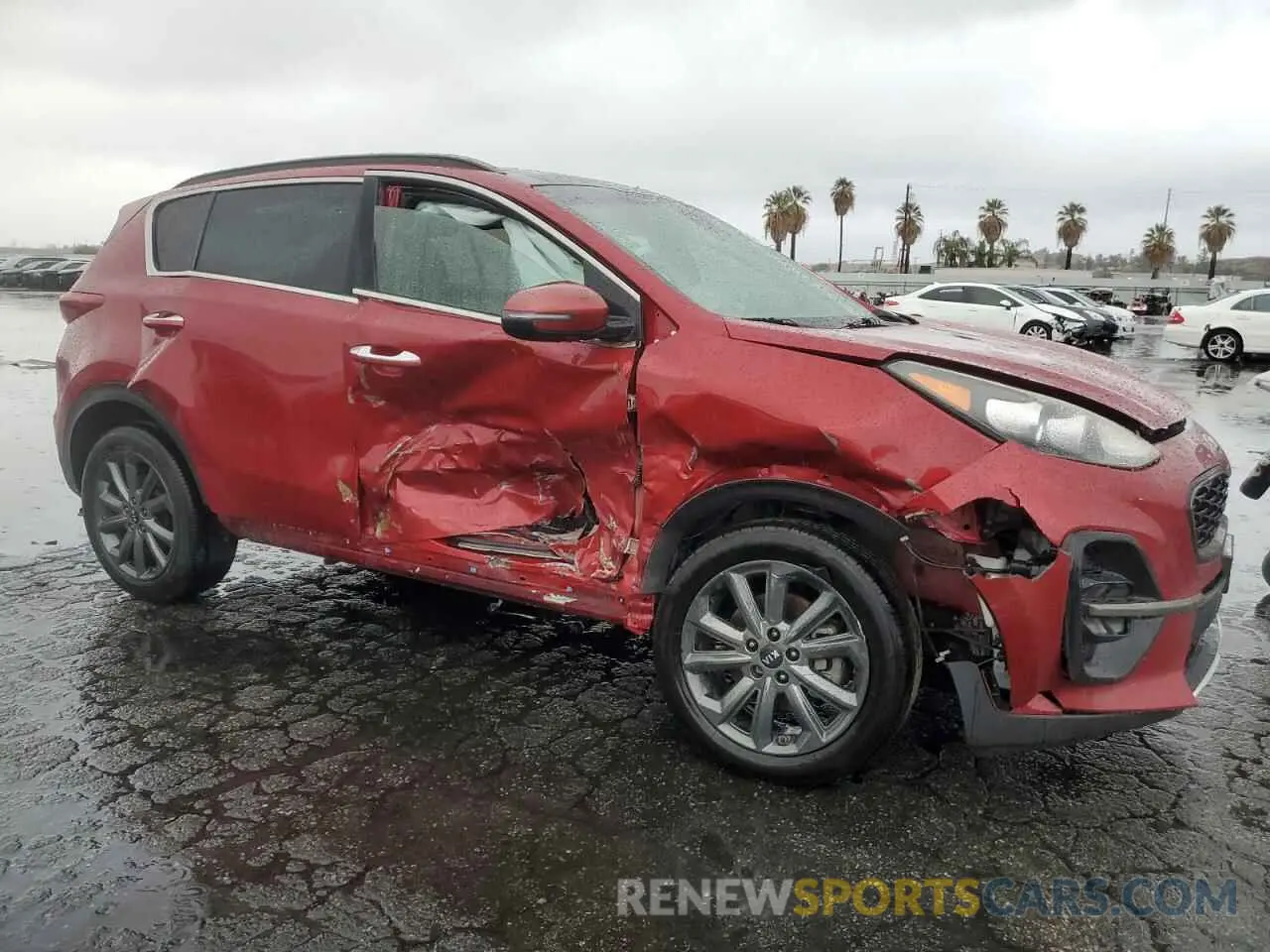 4 Photograph of a damaged car KNDP63AC7L7684743 KIA SPORTAGE 2020