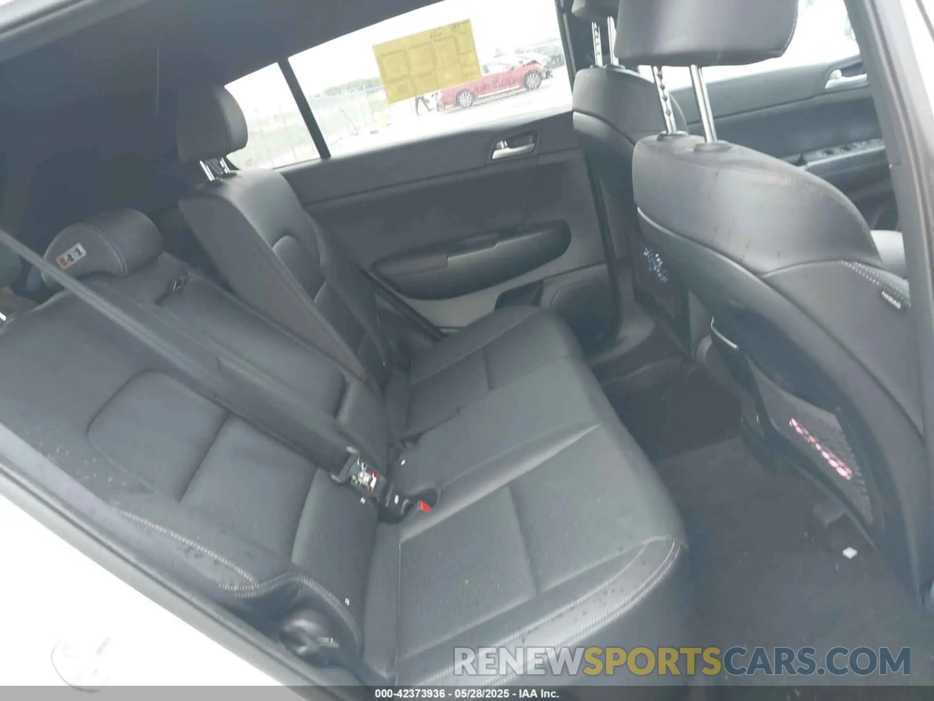 8 Photograph of a damaged car KNDP63AC7L7701492 KIA SPORTAGE 2020