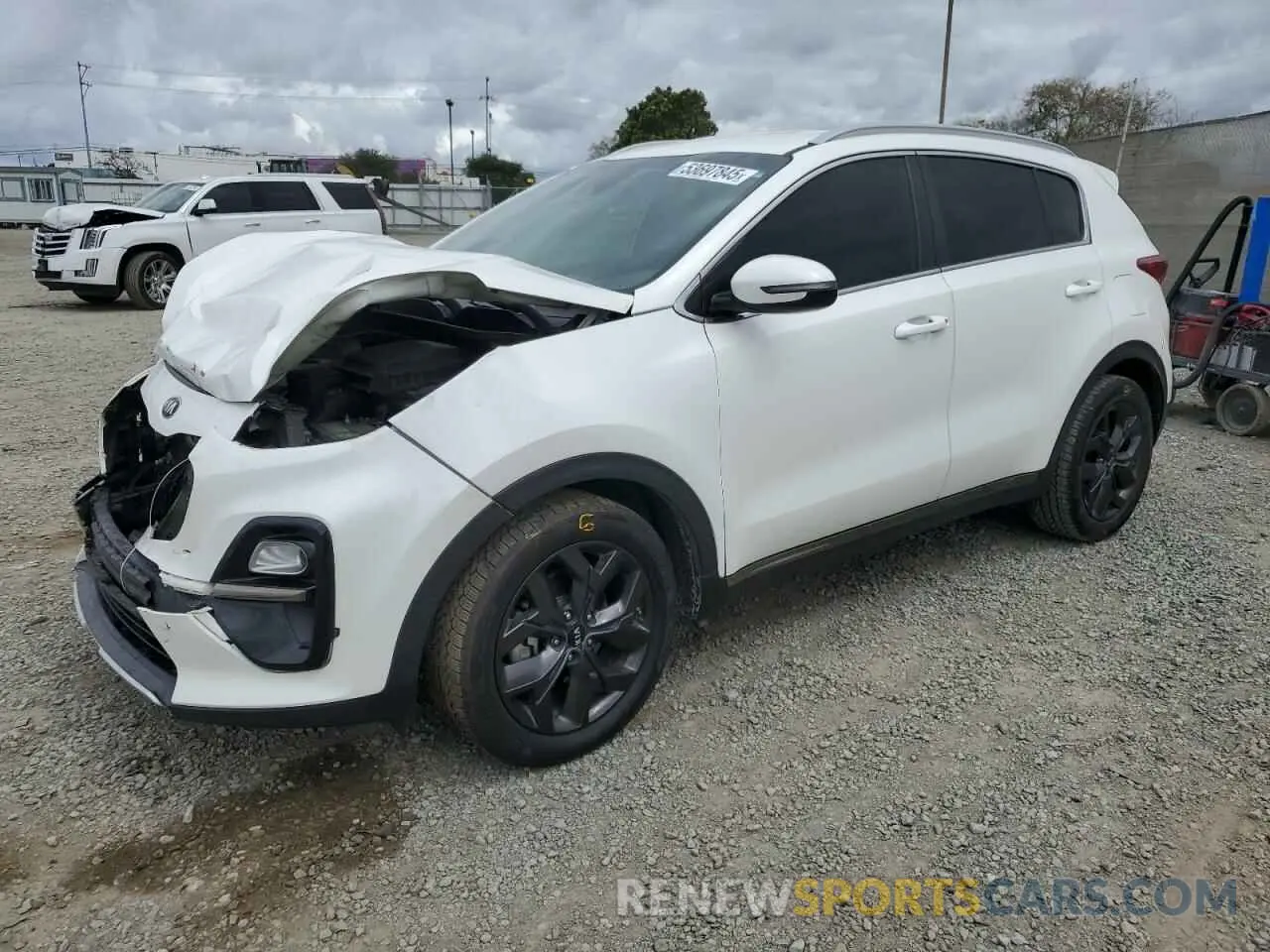 1 Photograph of a damaged car KNDP63AC8L7770434 KIA SPORTAGE 2020