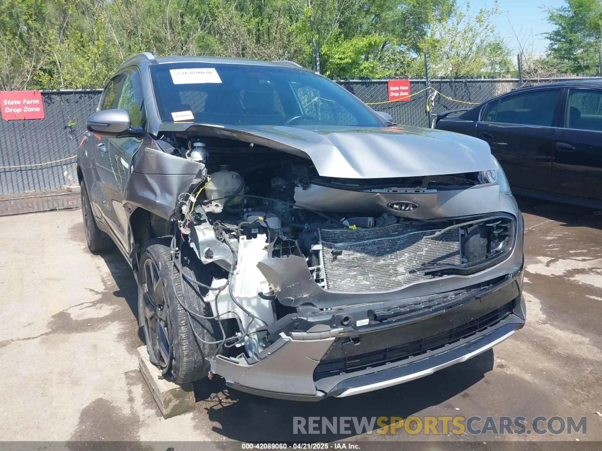 6 Photograph of a damaged car KNDP63AC8L7789078 KIA SPORTAGE 2020