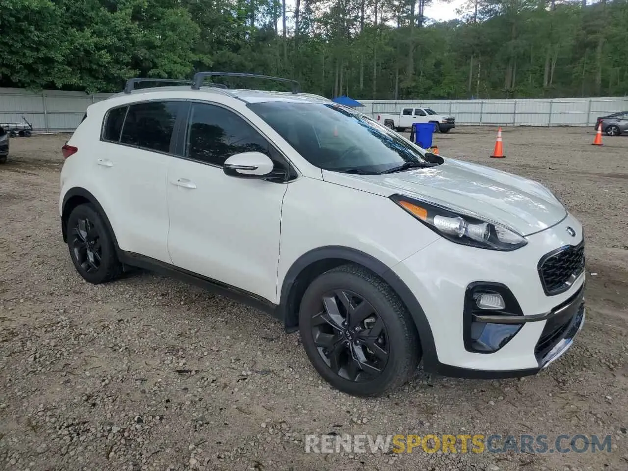 4 Photograph of a damaged car KNDP63AC9L7769082 KIA SPORTAGE 2020