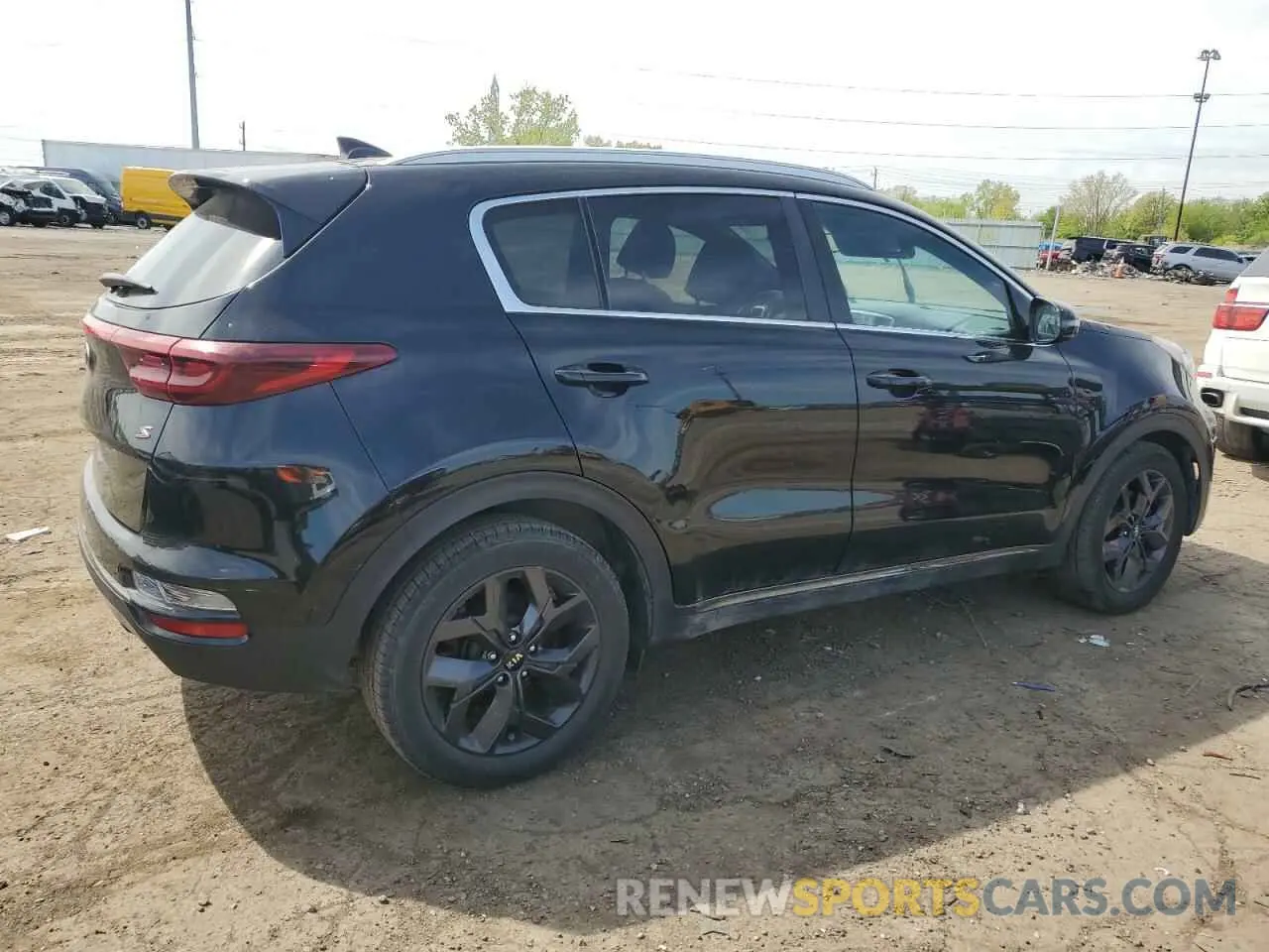 3 Photograph of a damaged car KNDP63ACXL7692965 KIA SPORTAGE 2020