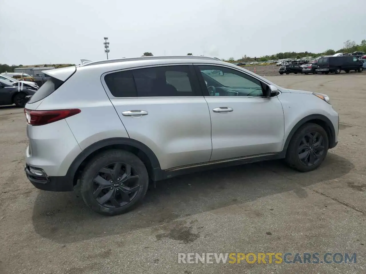 3 Photograph of a damaged car KNDP63ACXL7725902 KIA SPORTAGE 2020