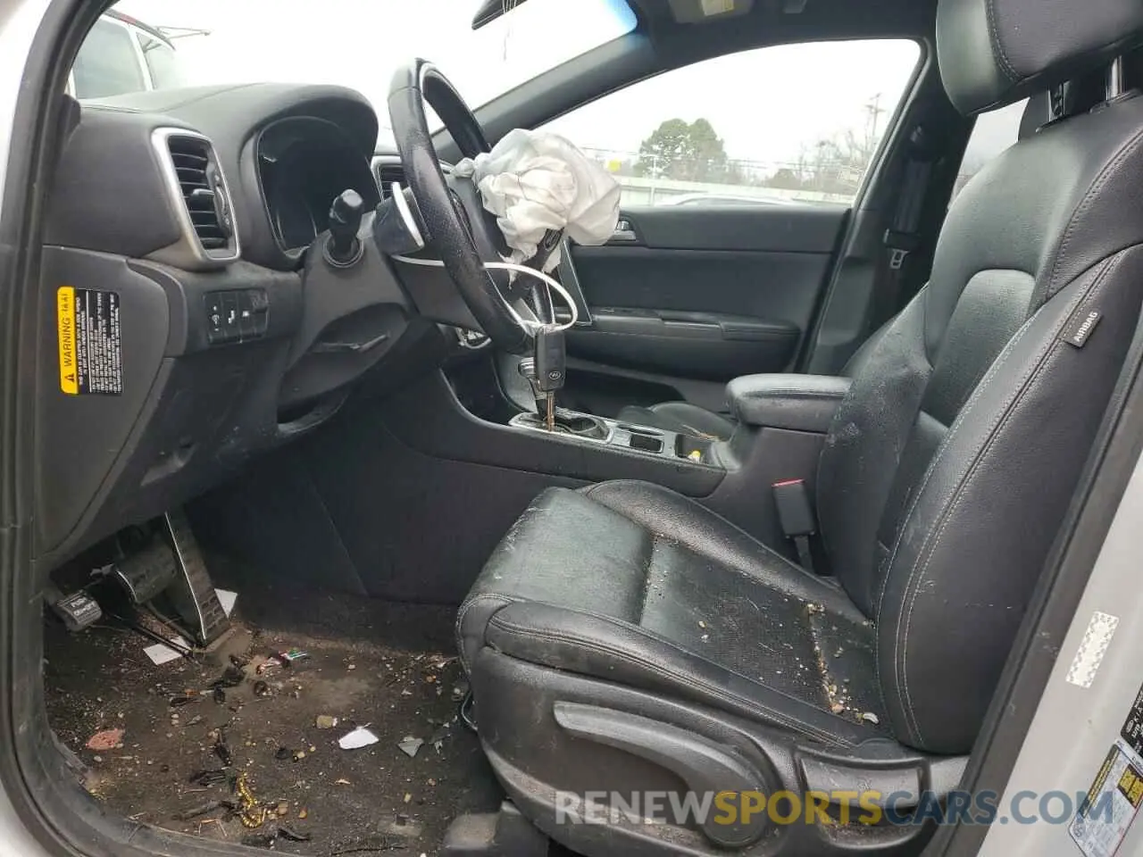7 Photograph of a damaged car KNDP63ACXL7793066 KIA SPORTAGE 2020