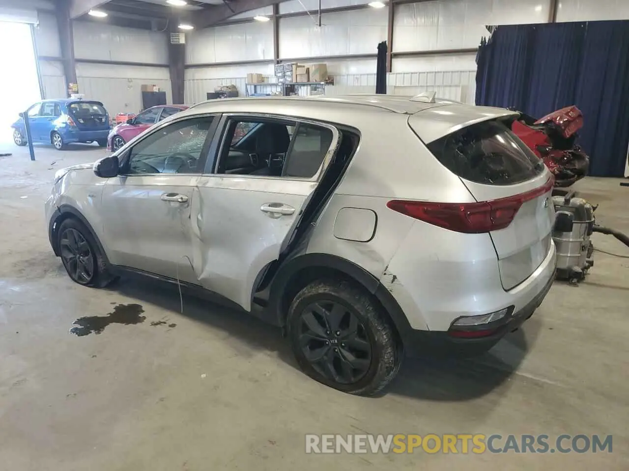 2 Photograph of a damaged car KNDP6CAC0L7633620 KIA SPORTAGE 2020