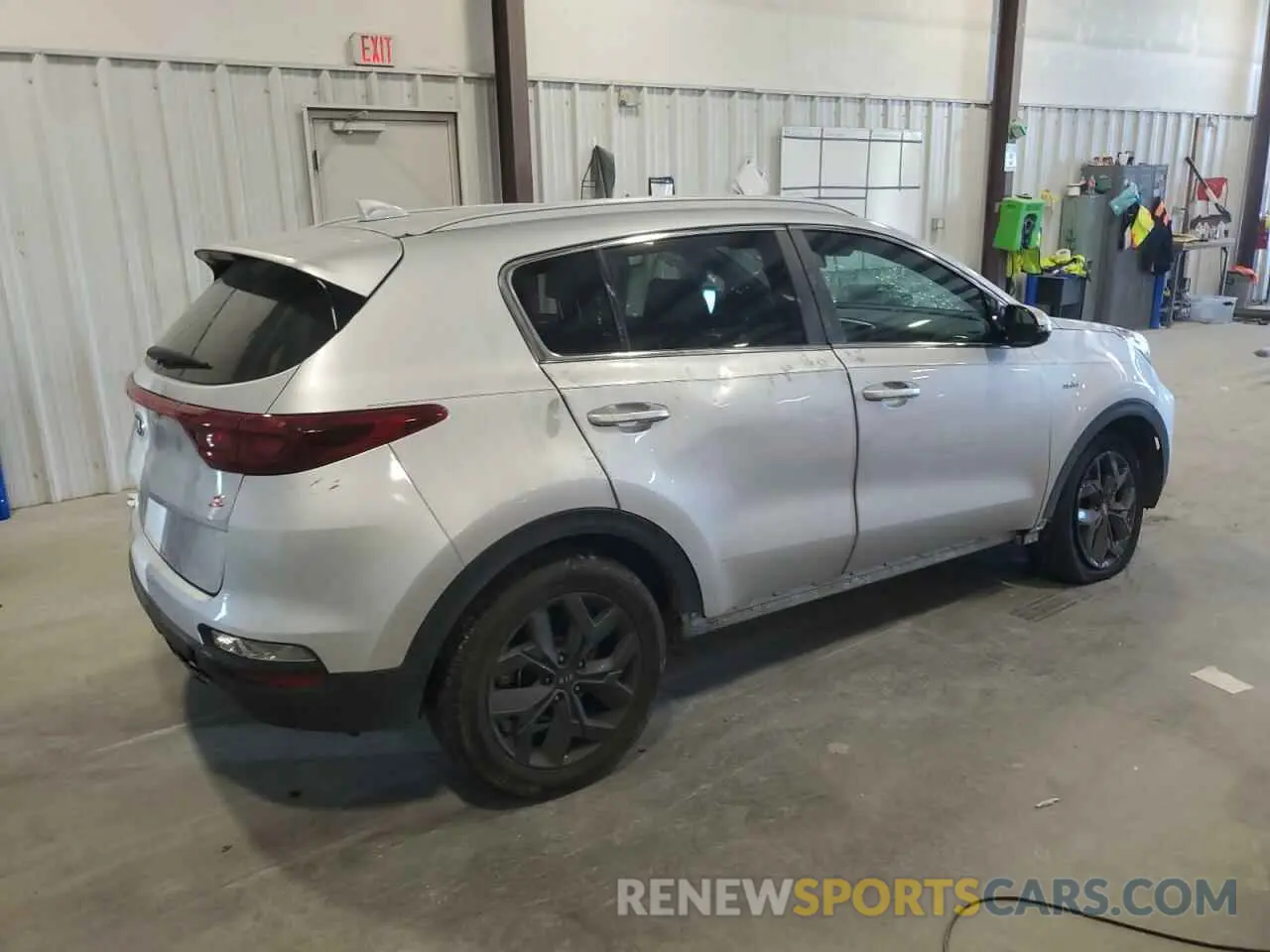3 Photograph of a damaged car KNDP6CAC0L7633620 KIA SPORTAGE 2020