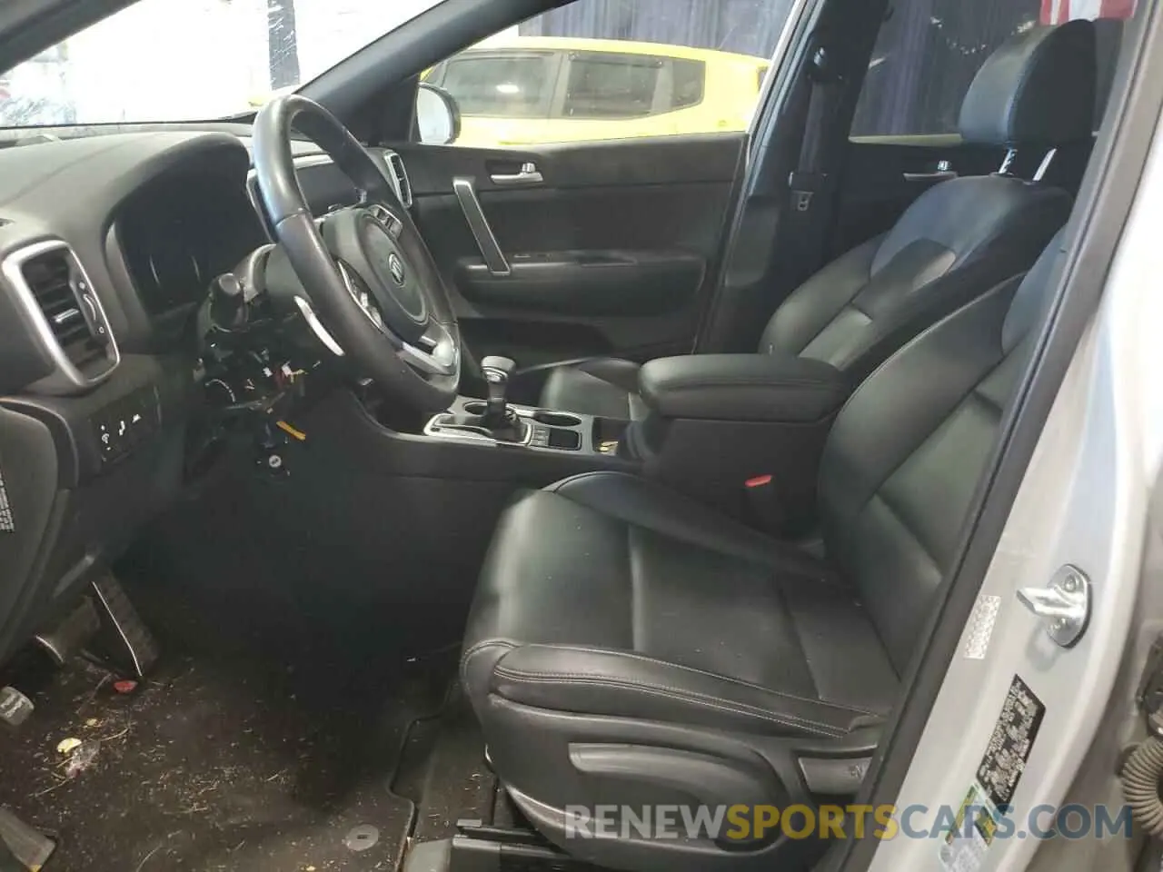 7 Photograph of a damaged car KNDP6CAC0L7633620 KIA SPORTAGE 2020