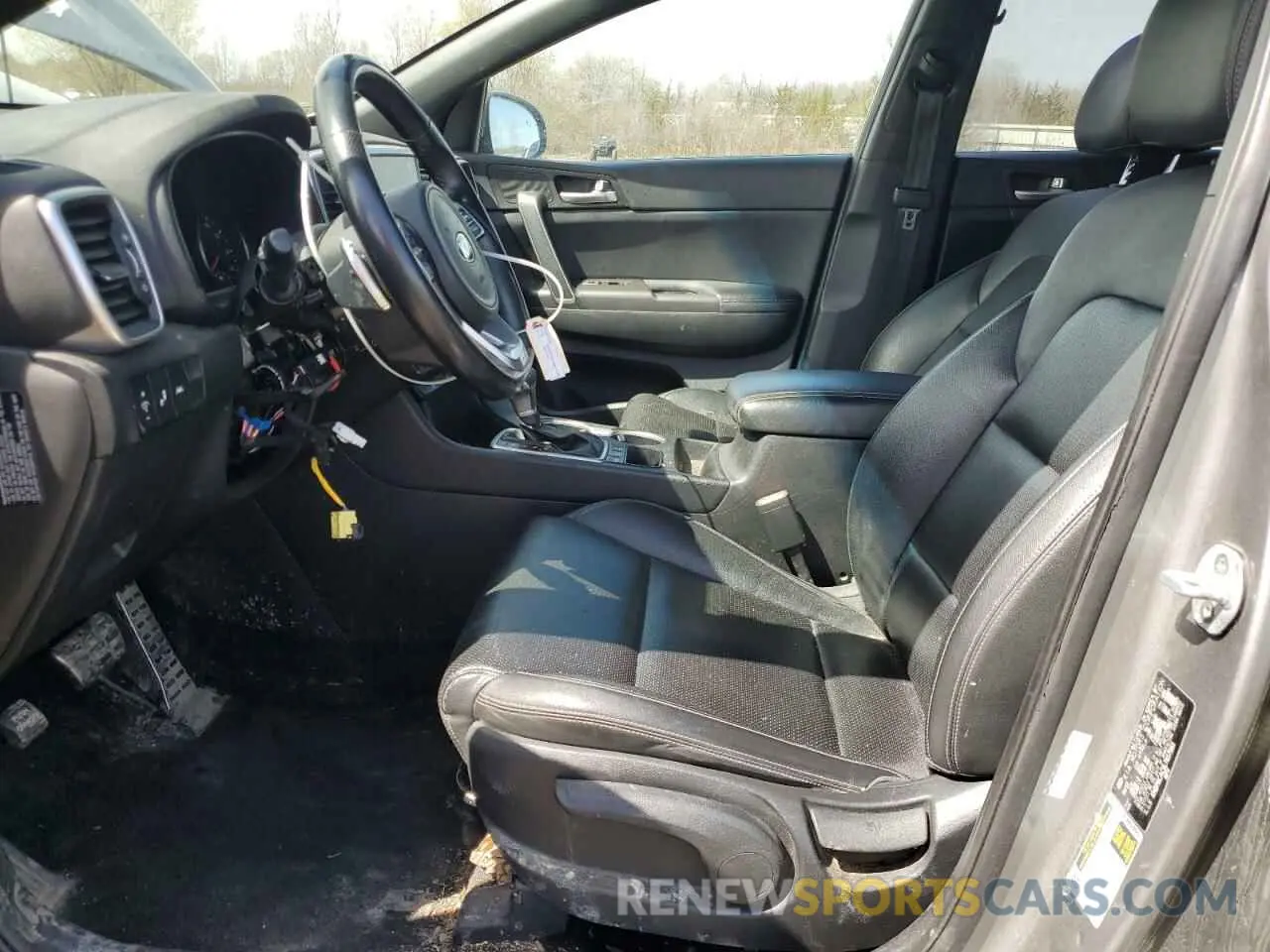7 Photograph of a damaged car KNDP6CAC0L7657061 KIA SPORTAGE 2020