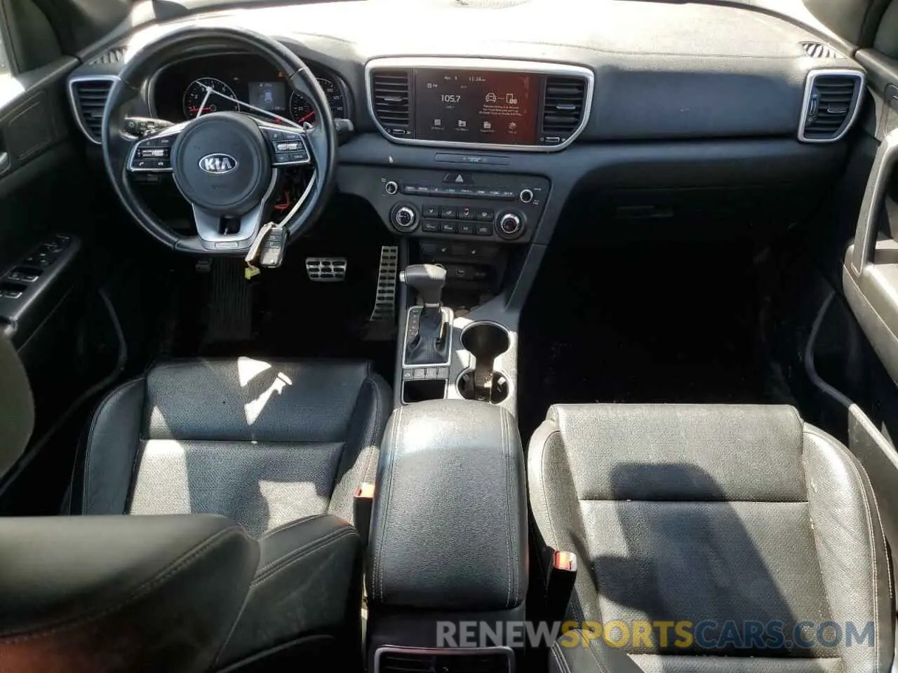 8 Photograph of a damaged car KNDP6CAC0L7657061 KIA SPORTAGE 2020