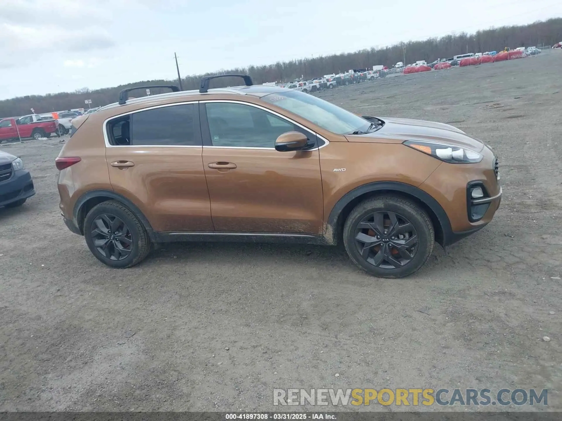 12 Photograph of a damaged car KNDP6CAC0L7661515 KIA SPORTAGE 2020