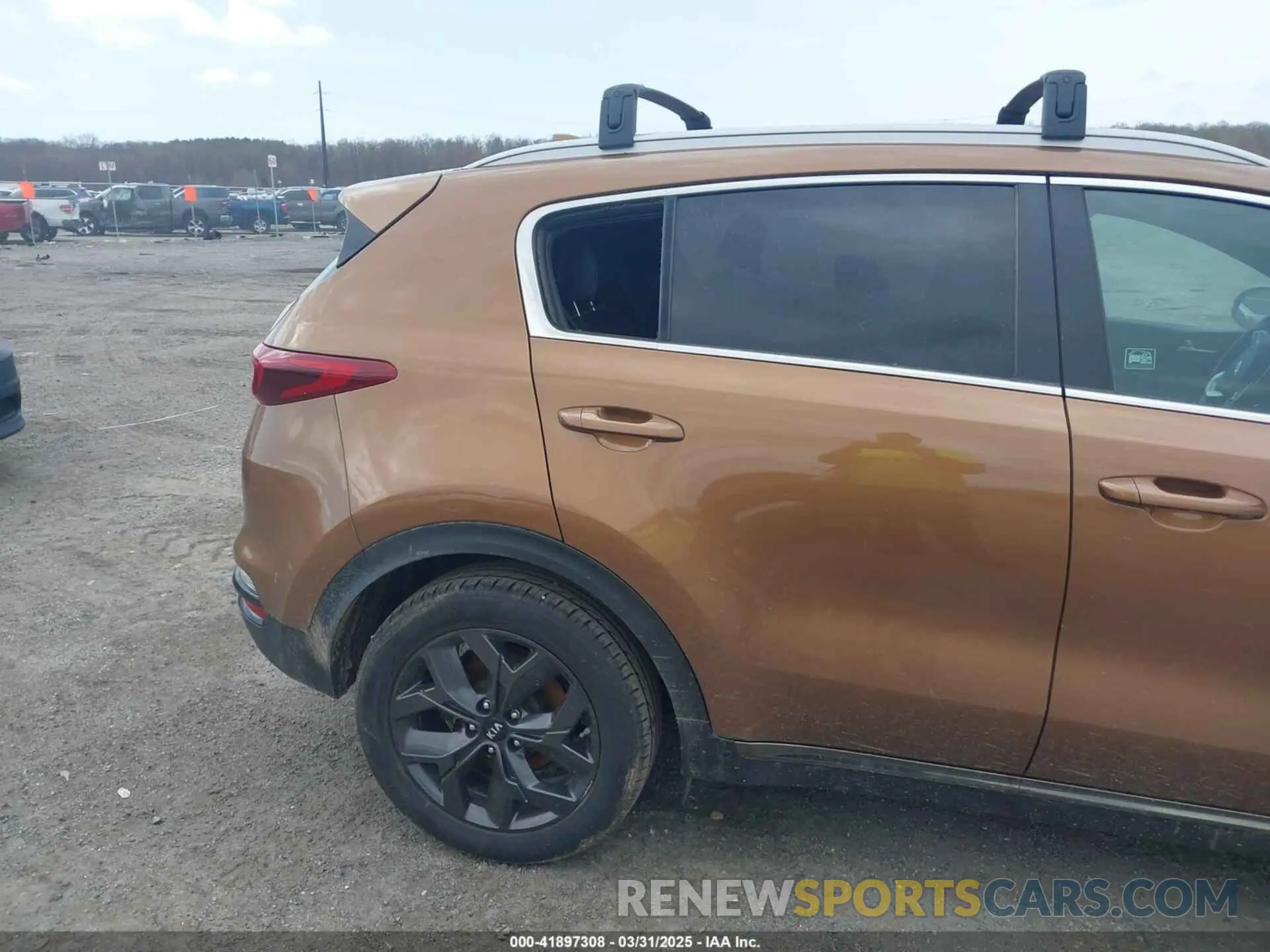6 Photograph of a damaged car KNDP6CAC0L7661515 KIA SPORTAGE 2020