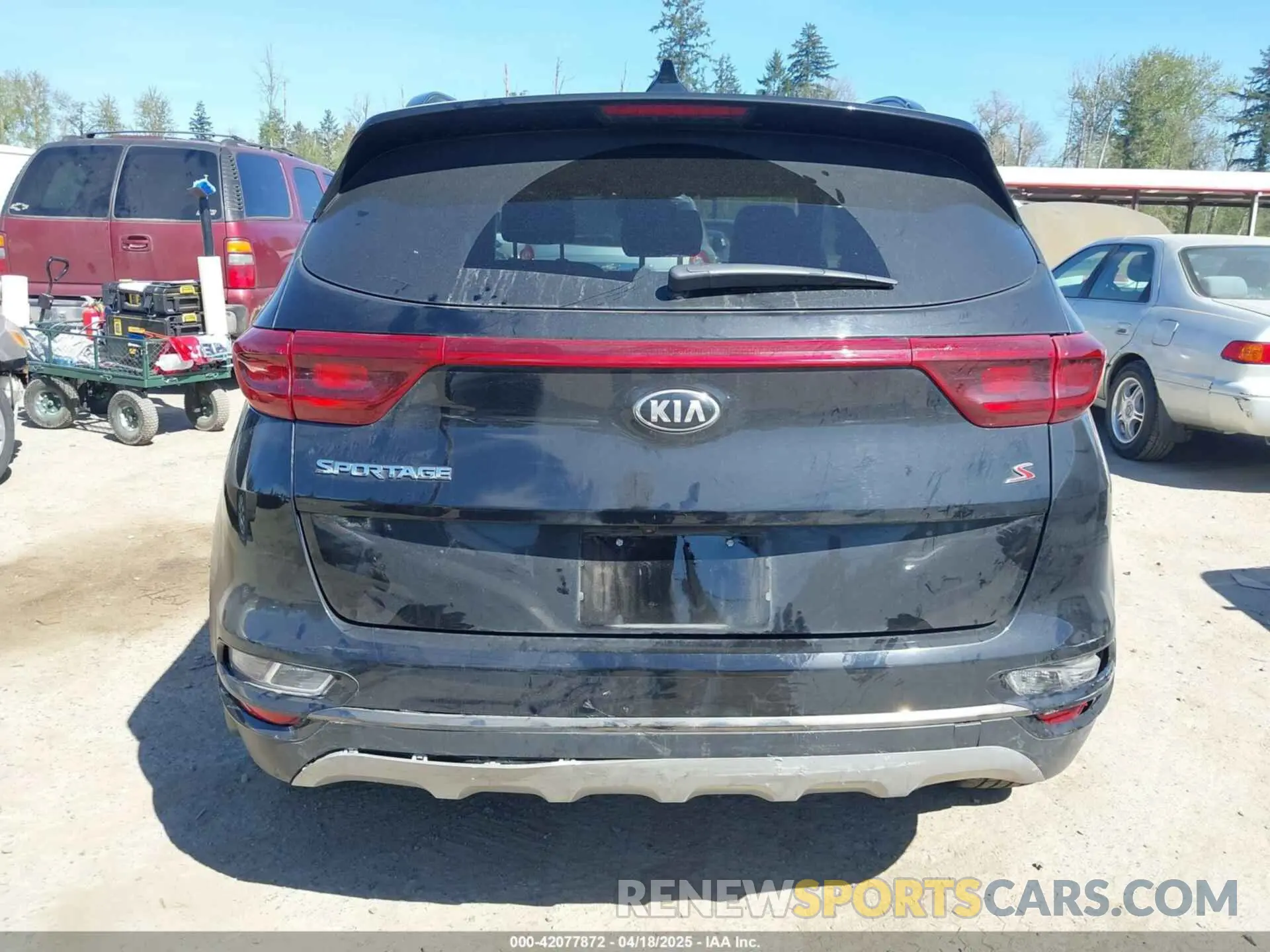 15 Photograph of a damaged car KNDP6CAC0L7723110 KIA SPORTAGE 2020
