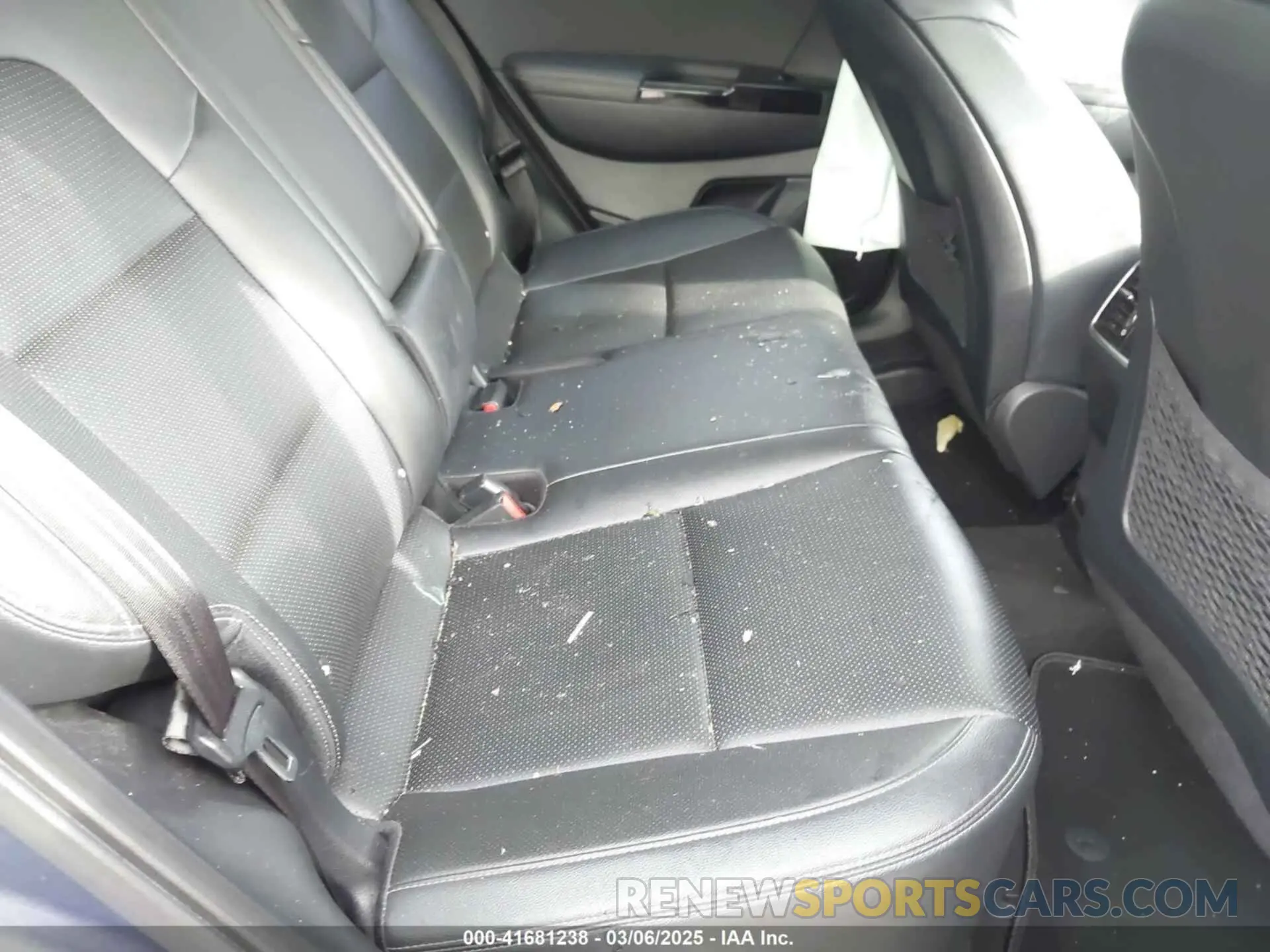 8 Photograph of a damaged car KNDP6CAC0L7791858 KIA SPORTAGE 2020