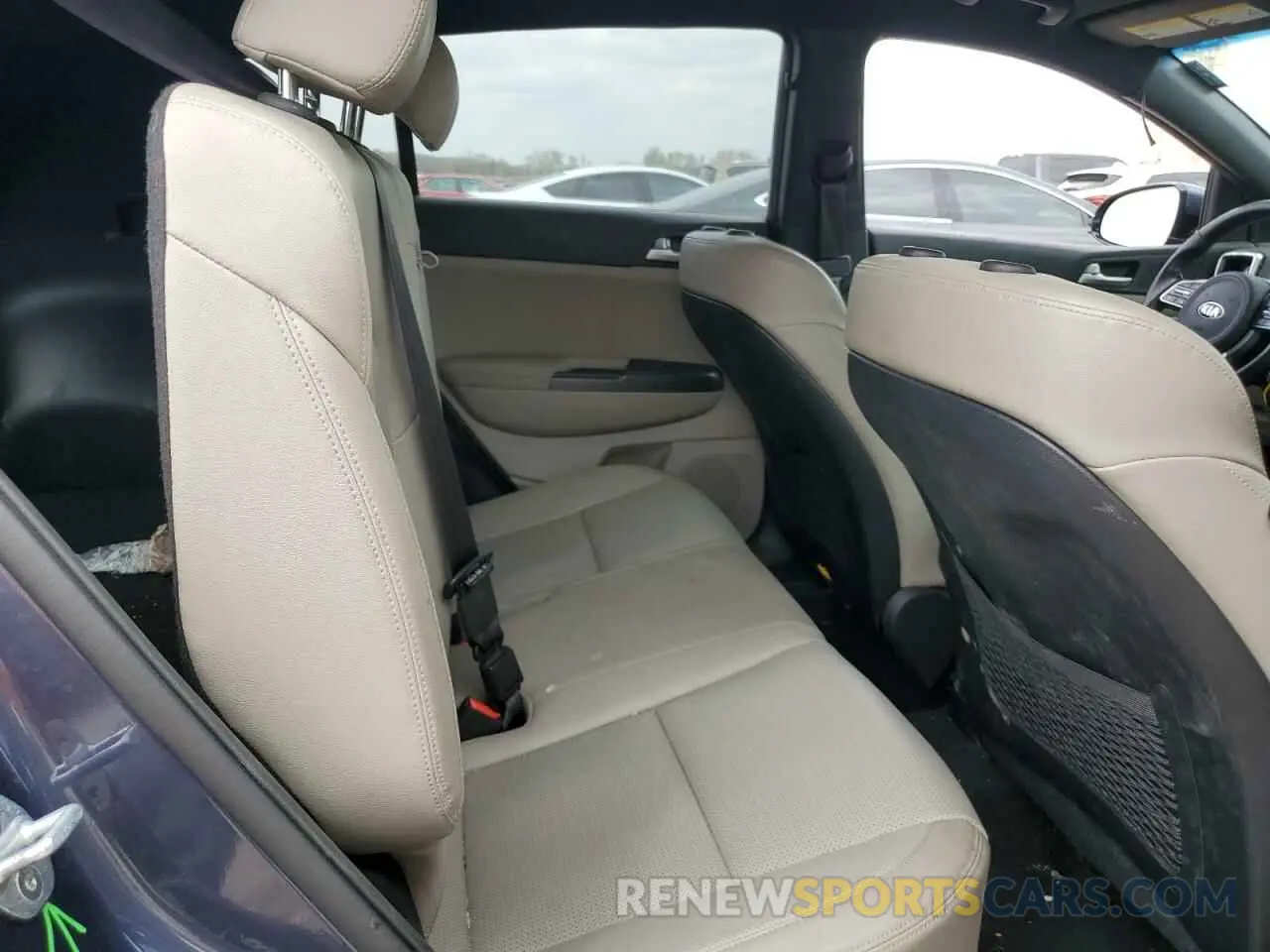 10 Photograph of a damaged car KNDP6CAC0L7794355 KIA SPORTAGE 2020