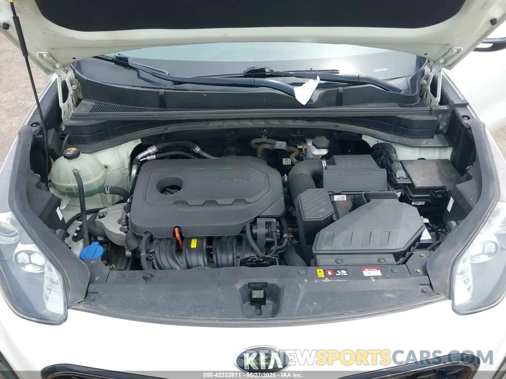 10 Photograph of a damaged car KNDP6CAC2L7668191 KIA SPORTAGE 2020