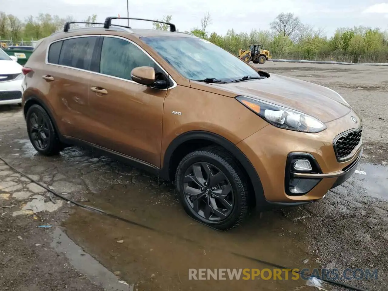 4 Photograph of a damaged car KNDP6CAC2L7733203 KIA SPORTAGE 2020