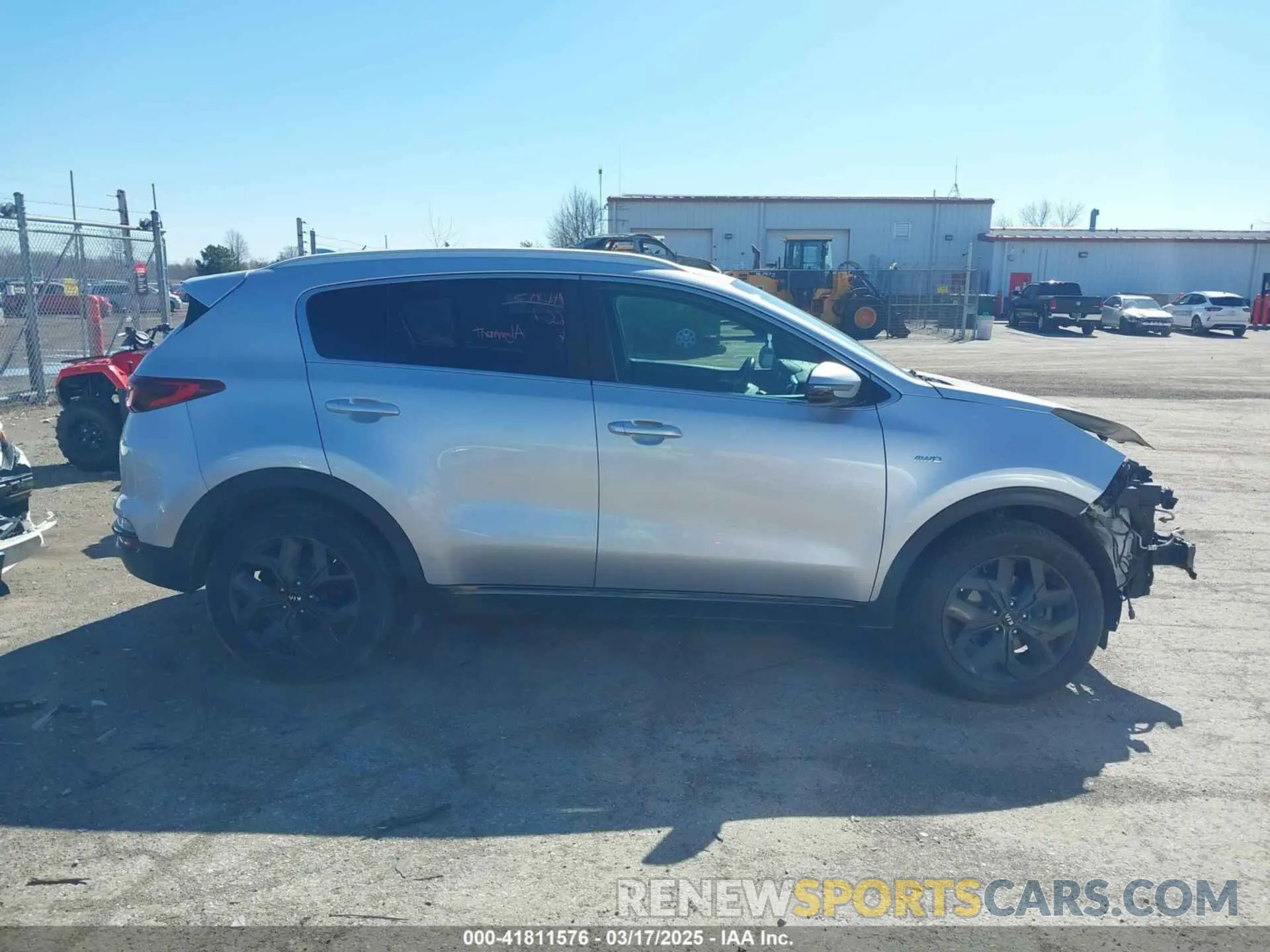 13 Photograph of a damaged car KNDP6CAC3L7656714 KIA SPORTAGE 2020