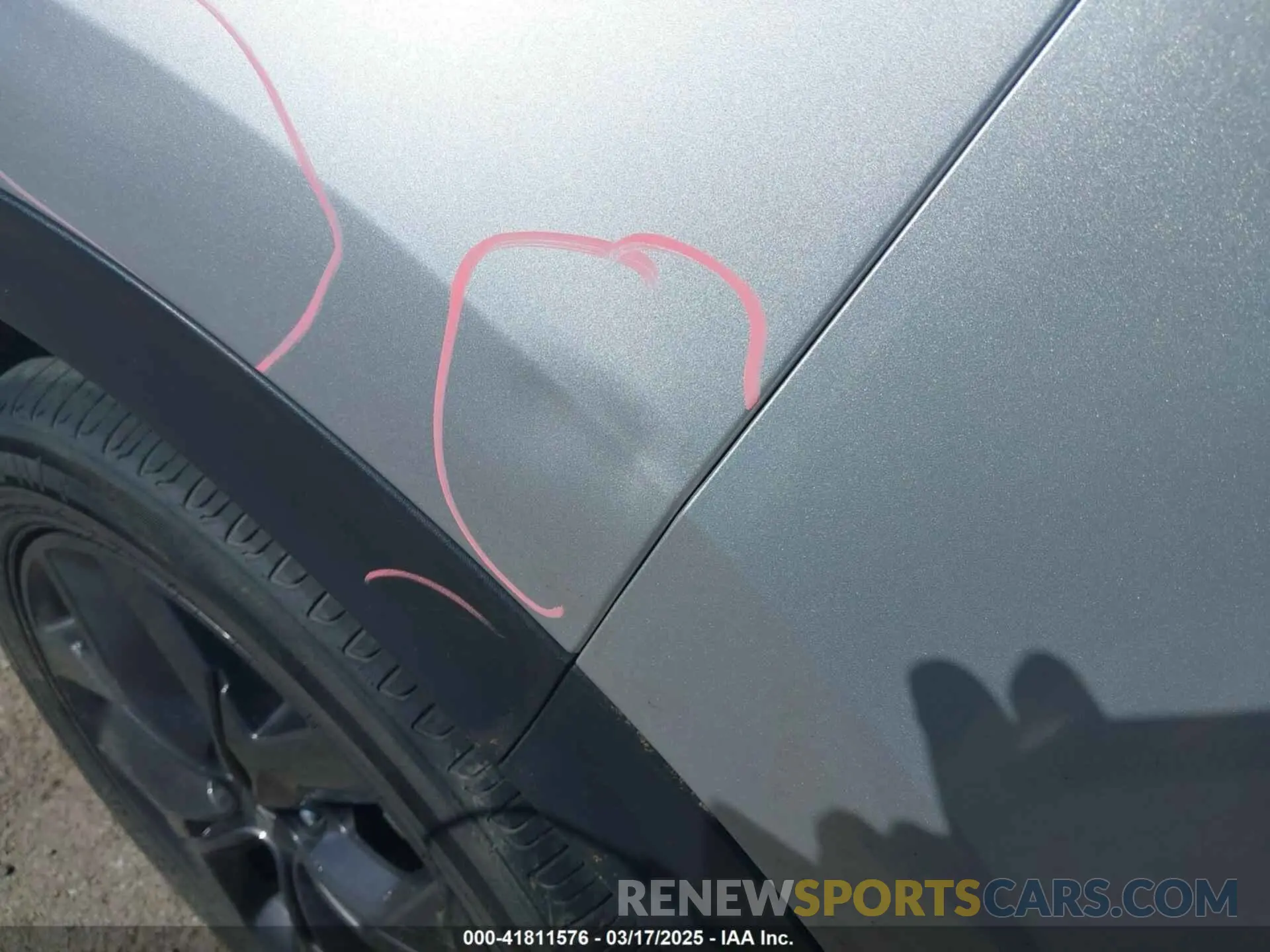 17 Photograph of a damaged car KNDP6CAC3L7656714 KIA SPORTAGE 2020