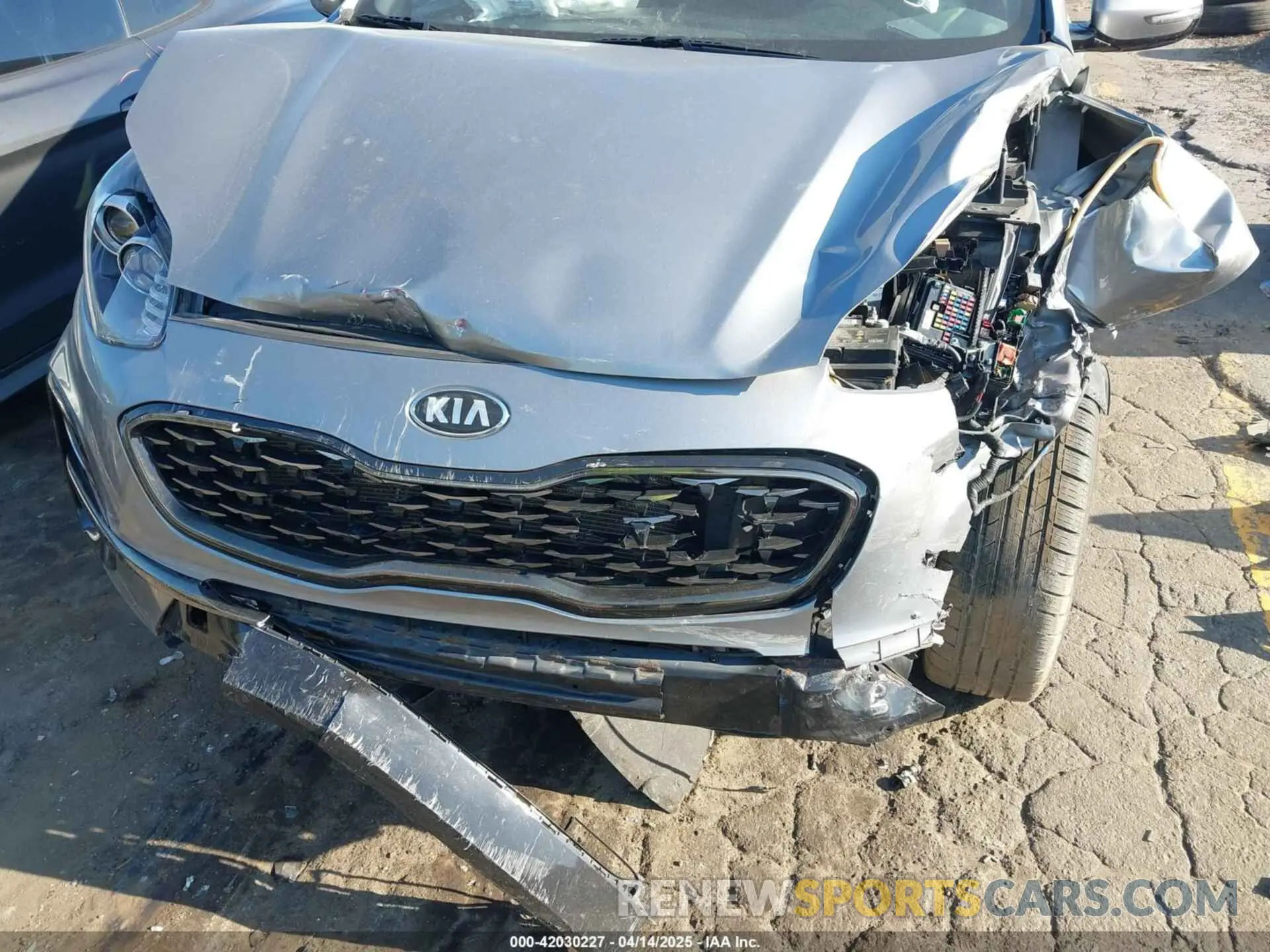 6 Photograph of a damaged car KNDP6CAC3L7702865 KIA SPORTAGE 2020