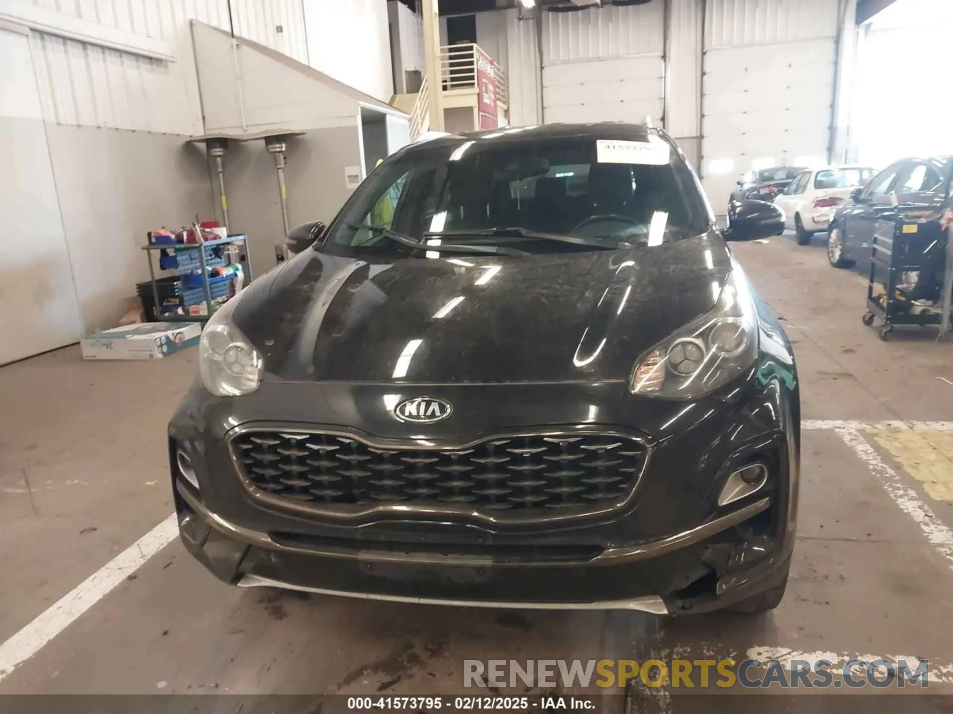 11 Photograph of a damaged car KNDP6CAC4L7705340 KIA SPORTAGE 2020