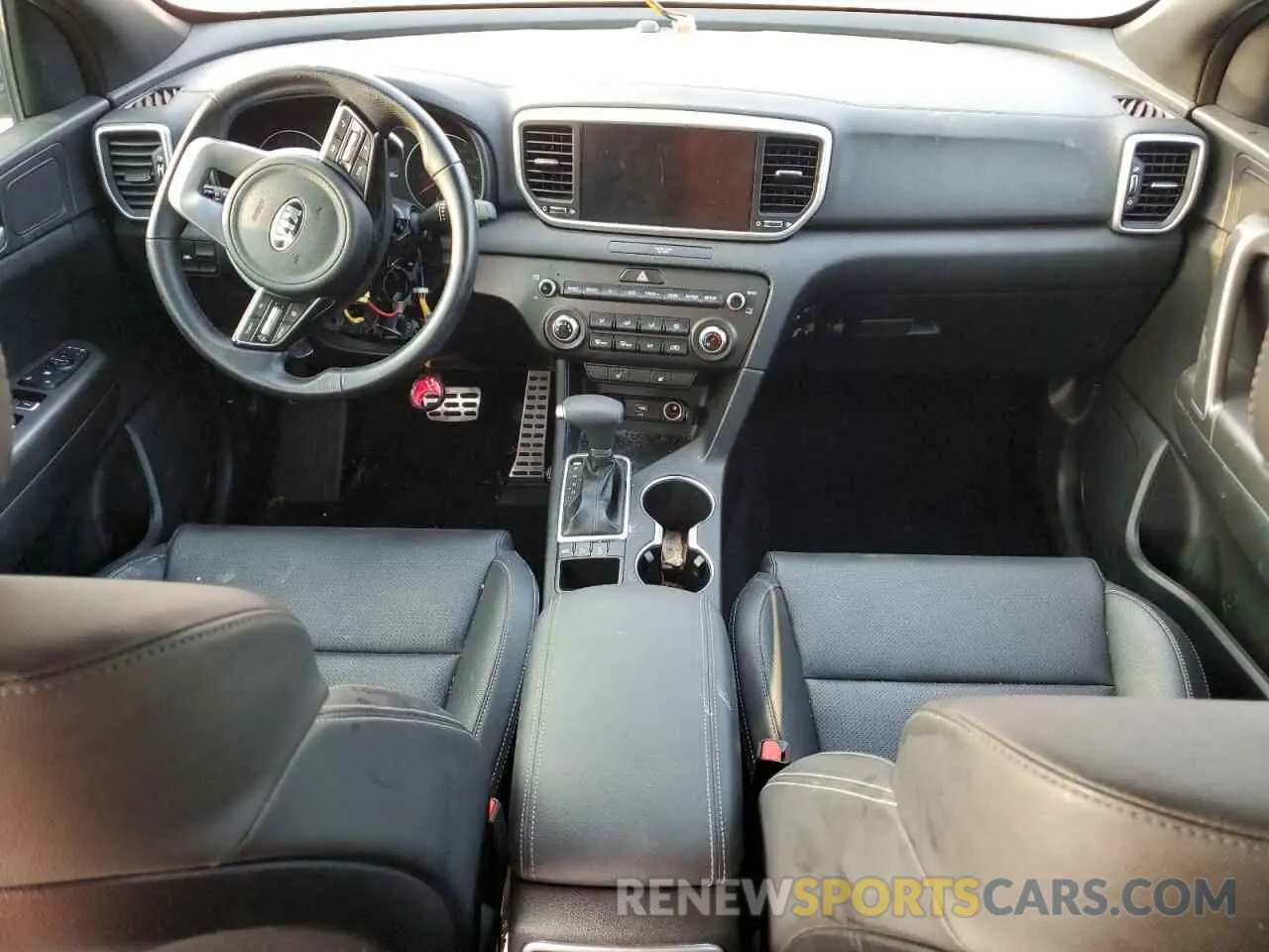 8 Photograph of a damaged car KNDP6CAC5L7657928 KIA SPORTAGE 2020