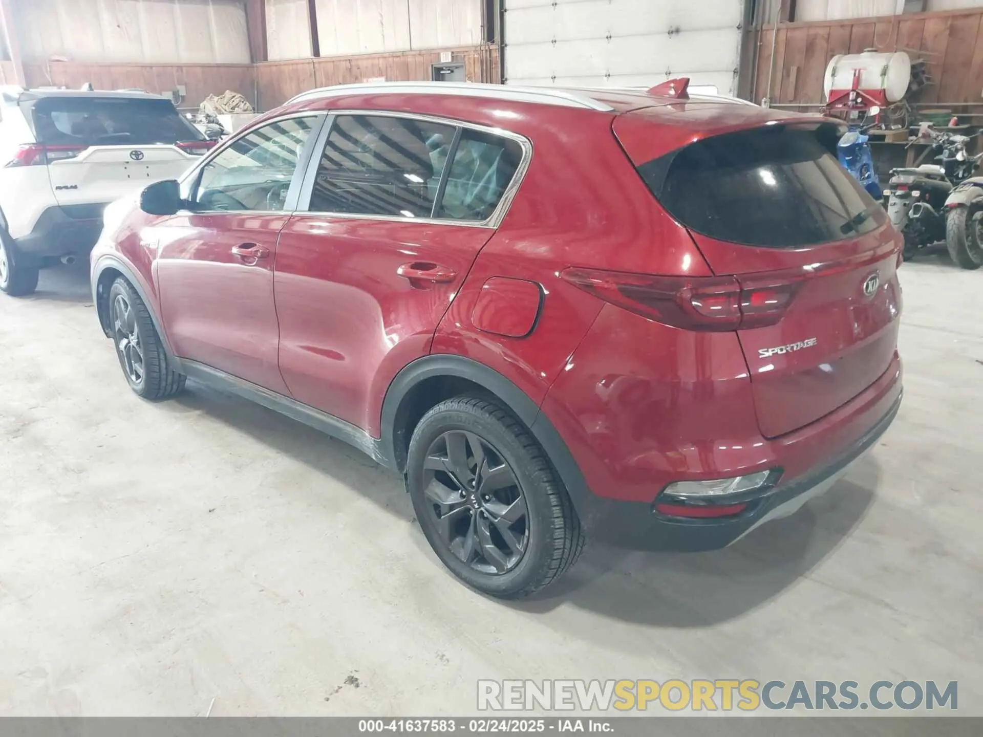 3 Photograph of a damaged car KNDP6CAC5L7666953 KIA SPORTAGE 2020