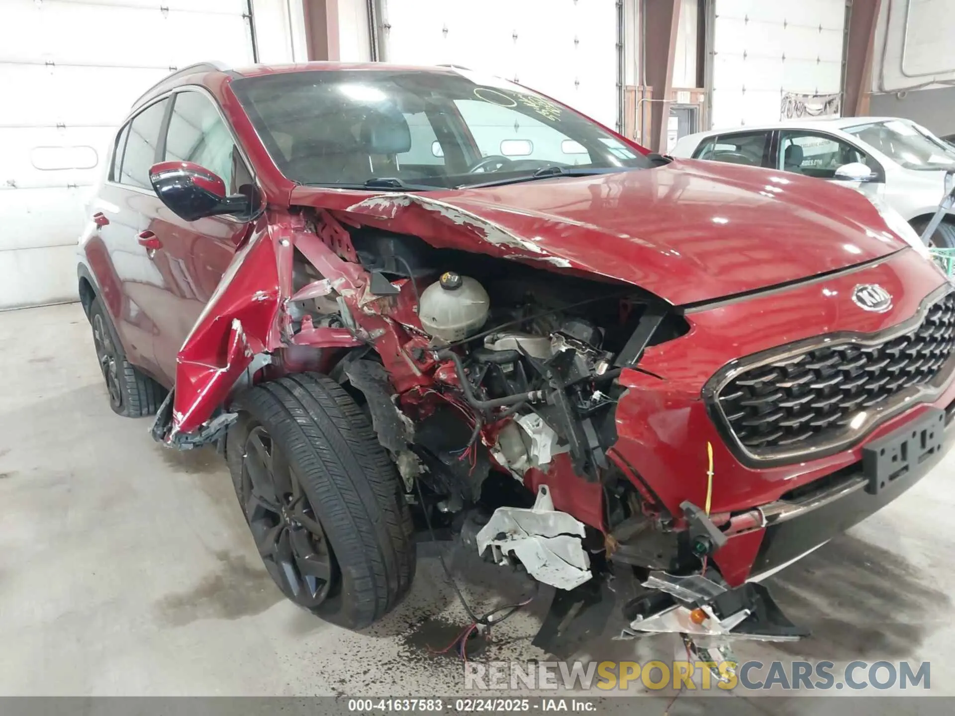 6 Photograph of a damaged car KNDP6CAC5L7666953 KIA SPORTAGE 2020