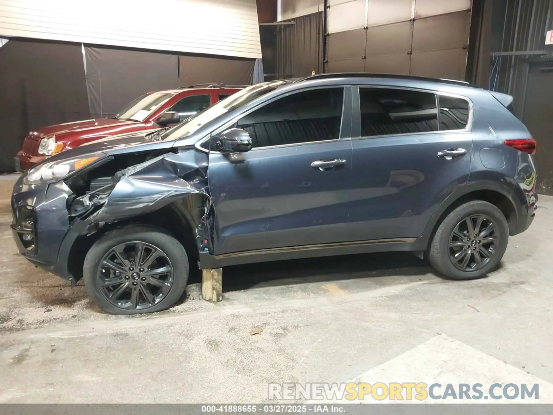 14 Photograph of a damaged car KNDP6CAC5L7715746 KIA SPORTAGE 2020