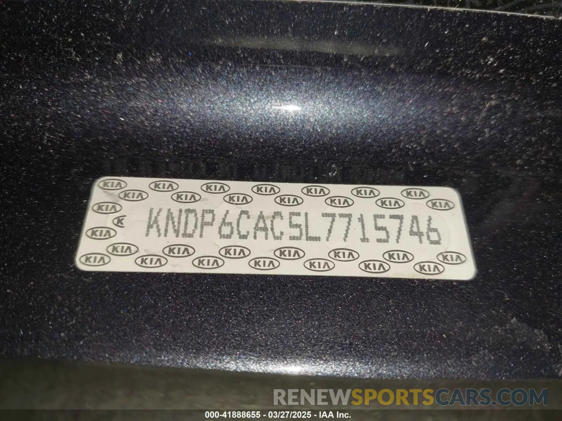 17 Photograph of a damaged car KNDP6CAC5L7715746 KIA SPORTAGE 2020