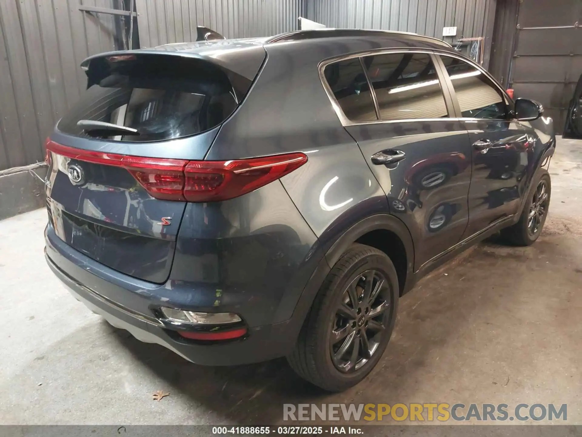 4 Photograph of a damaged car KNDP6CAC5L7715746 KIA SPORTAGE 2020