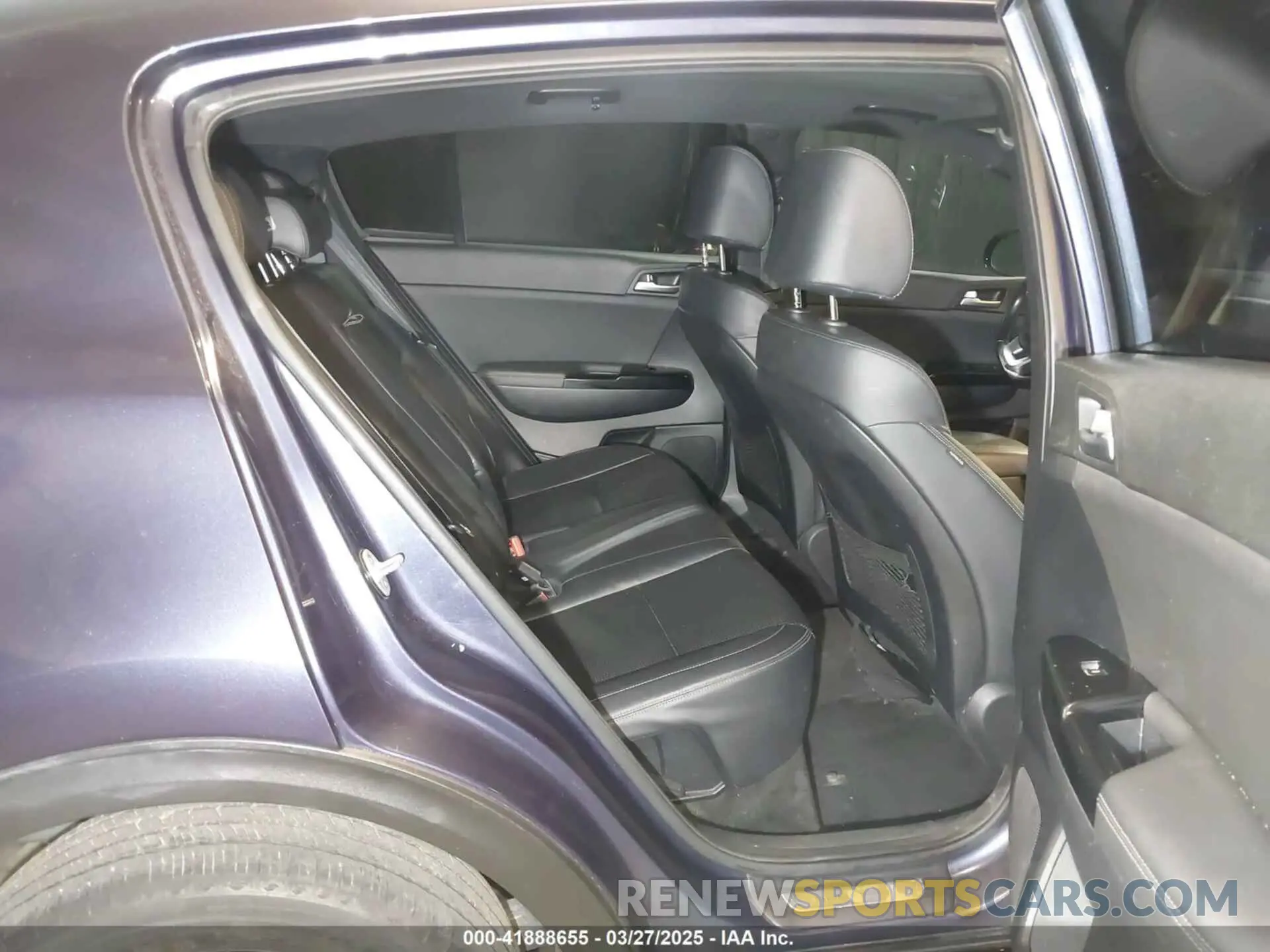8 Photograph of a damaged car KNDP6CAC5L7715746 KIA SPORTAGE 2020