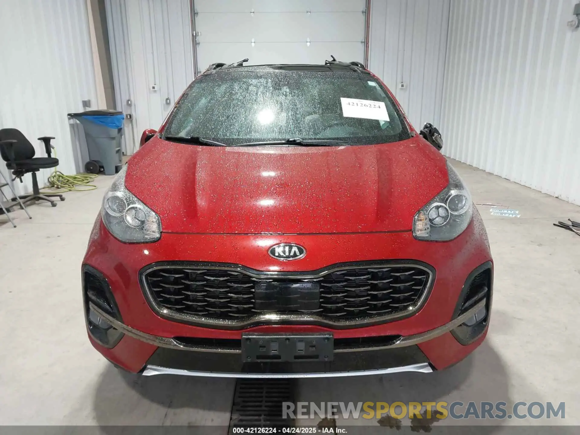 12 Photograph of a damaged car KNDP6CAC5L7726536 KIA SPORTAGE 2020