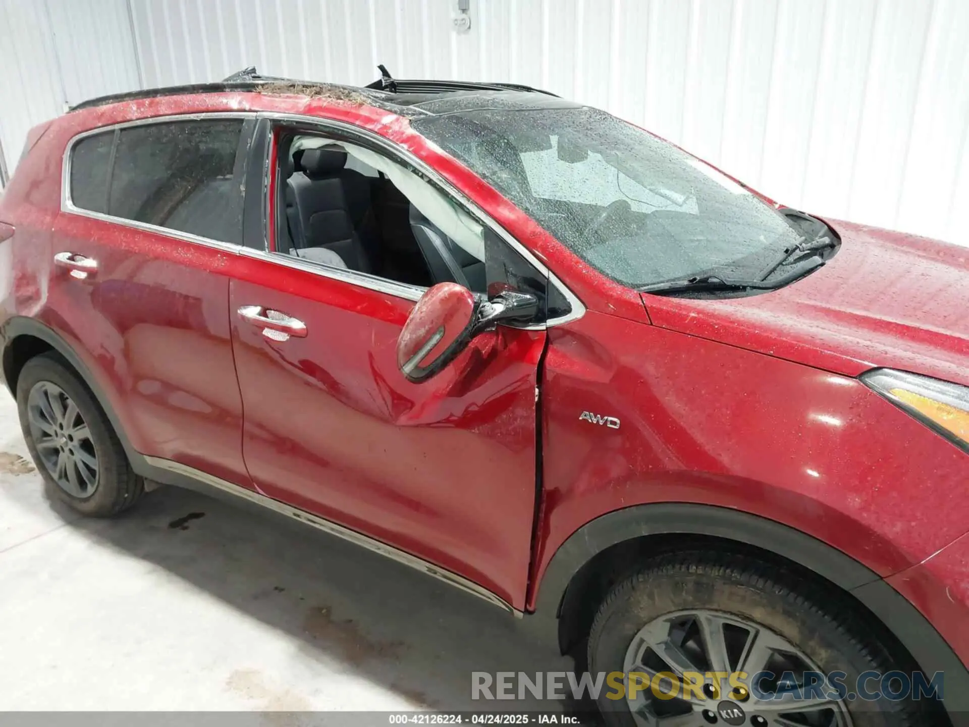 6 Photograph of a damaged car KNDP6CAC5L7726536 KIA SPORTAGE 2020