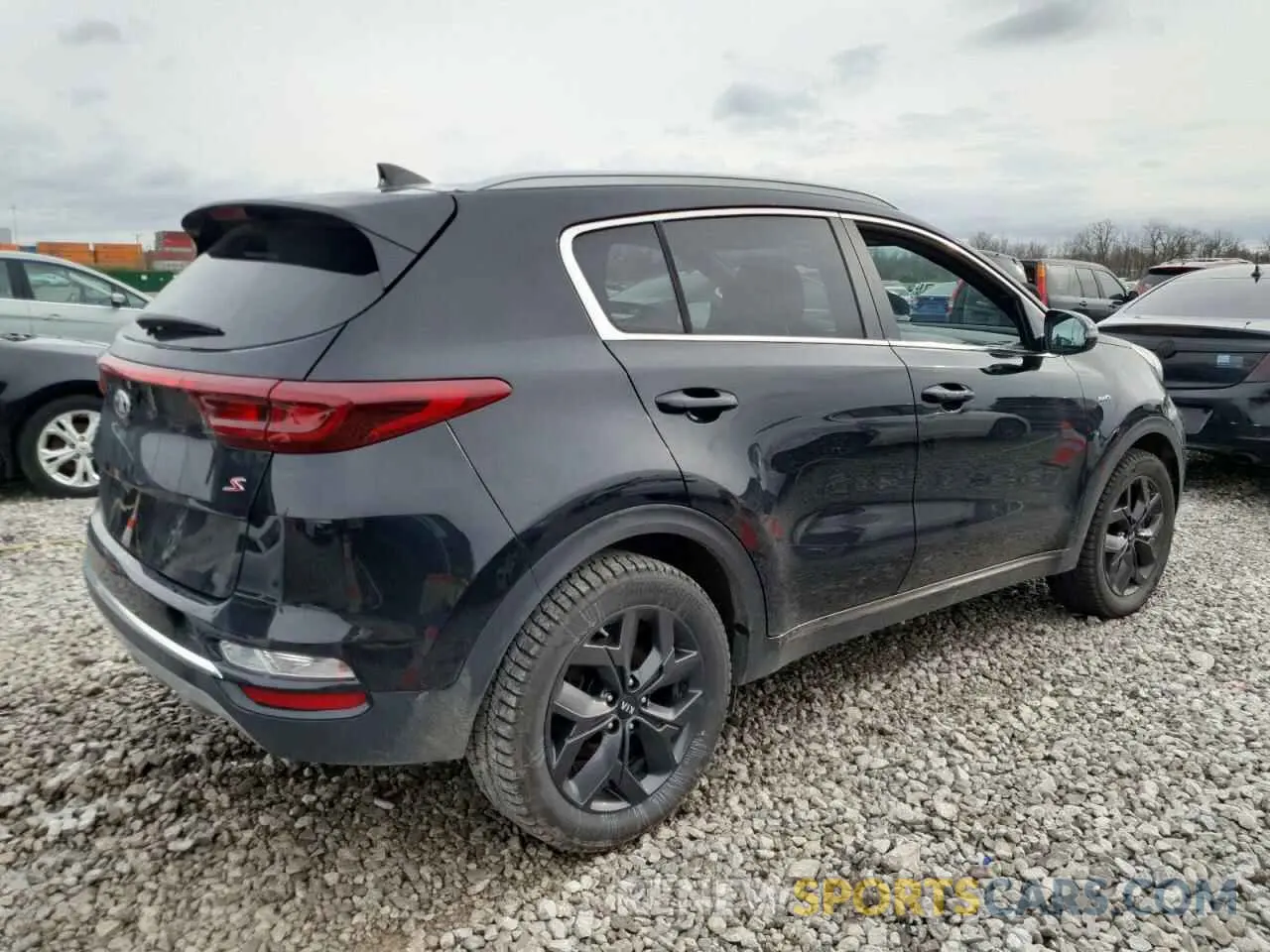 3 Photograph of a damaged car KNDP6CAC6L7725086 KIA SPORTAGE 2020