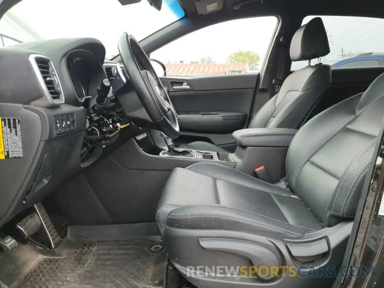 7 Photograph of a damaged car KNDP6CAC6L7725086 KIA SPORTAGE 2020